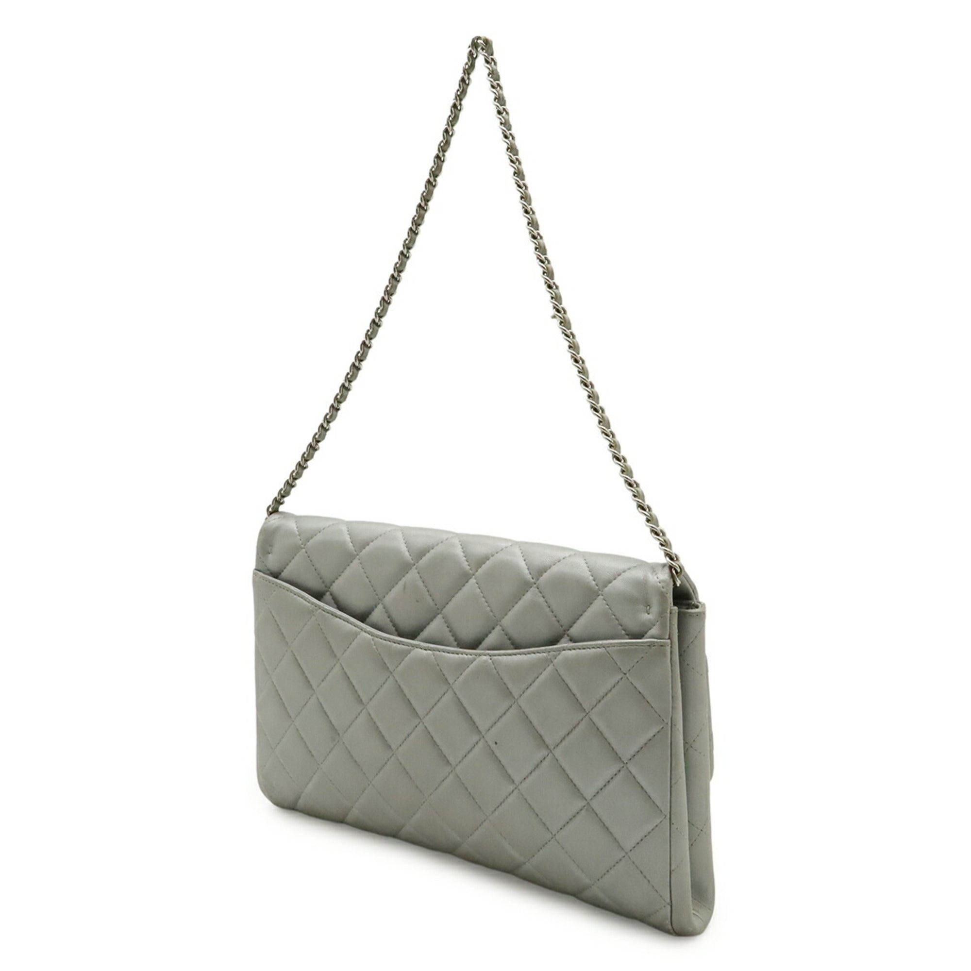 Chanel Silver Leather Shoulder Bag (Pre-Owned)