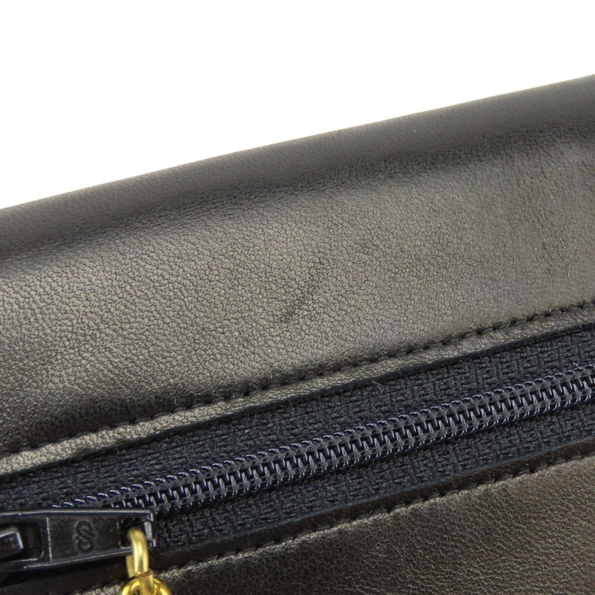 Chanel Black Leather Wallet (Bi-Fold) (Pre-Owned)
