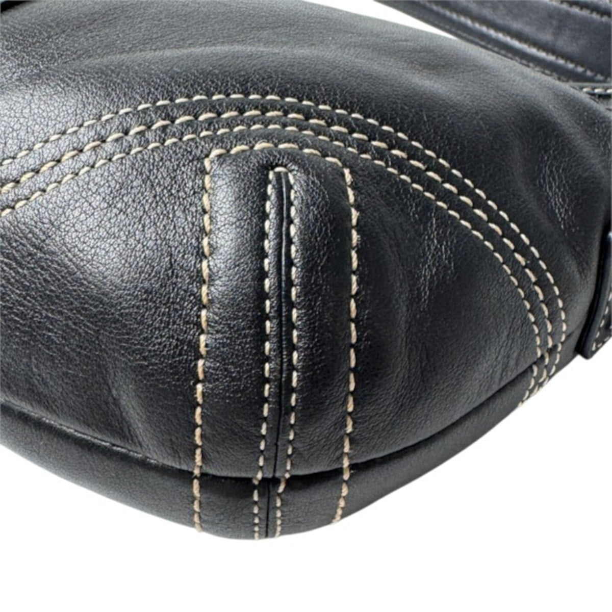 Coach Black Leather Handbag Shoulder Bag (Pre-Owned)