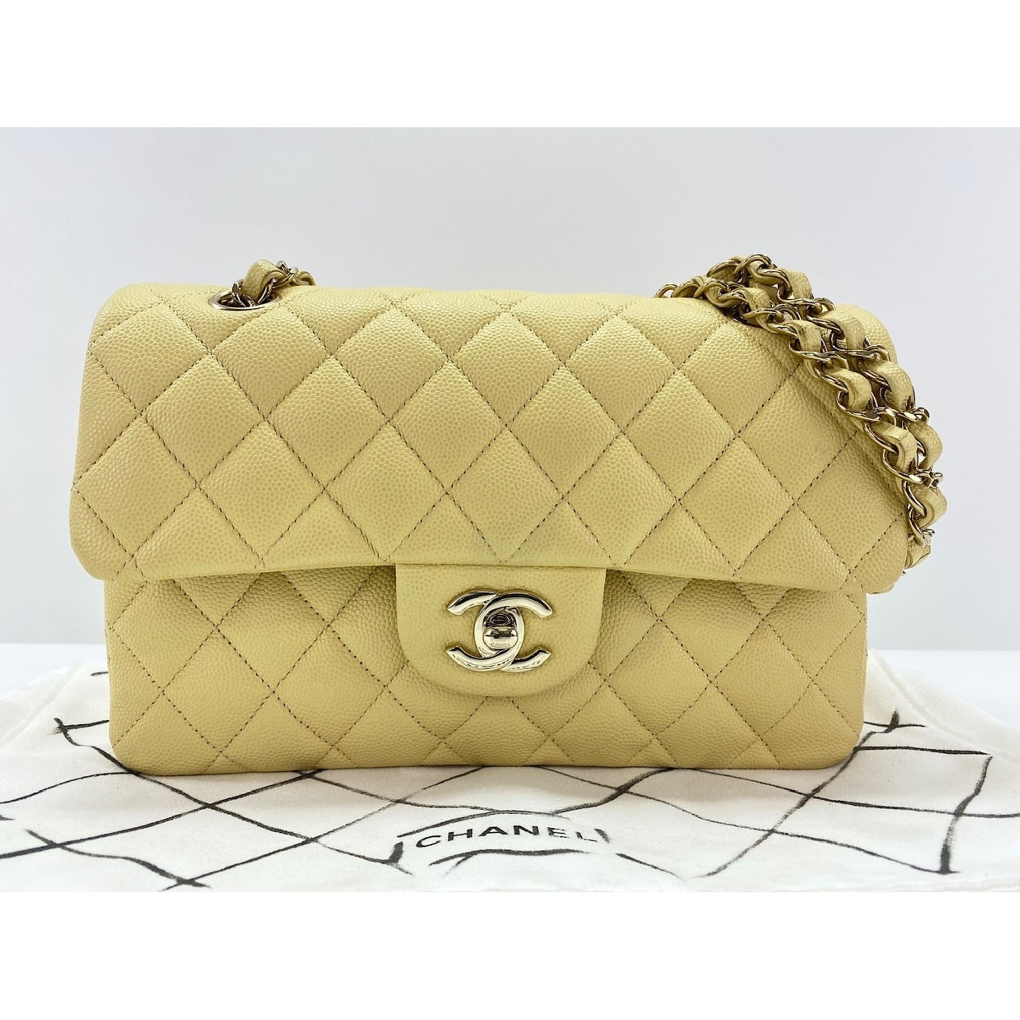 Chanel Matelasse Yellow Shoulder Bag (Pre-Owned)