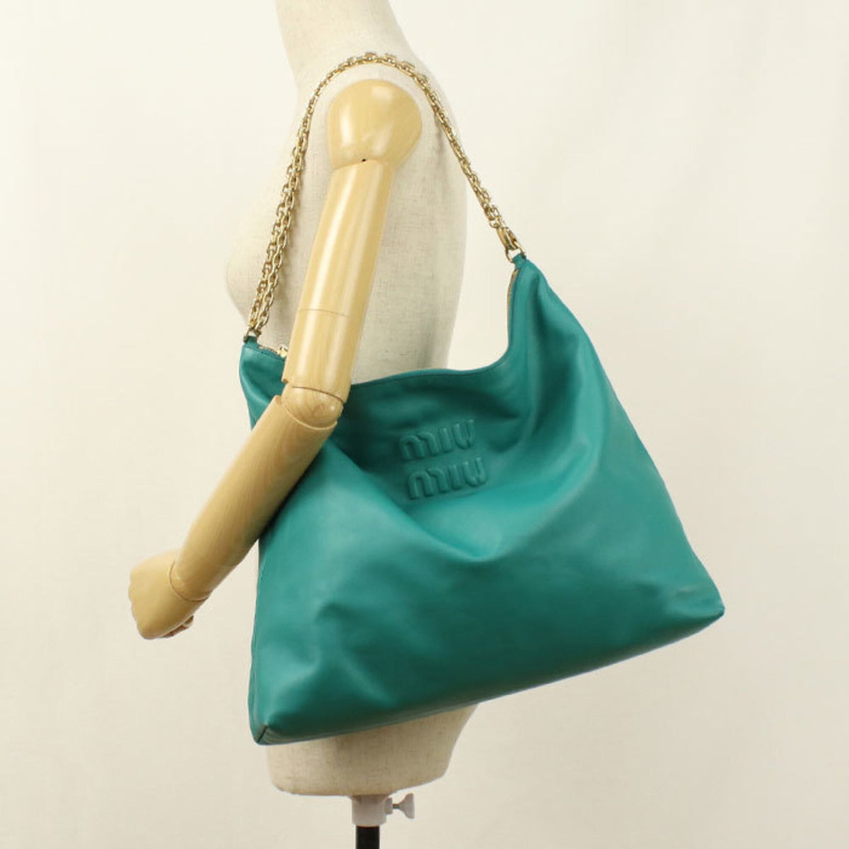 Miu Miu Green Leather Shoulder Bag (Pre-Owned)
