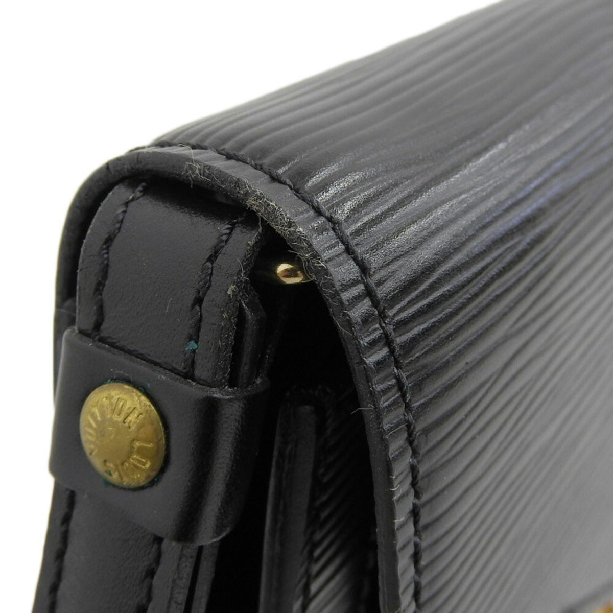 Louis Vuitton Black Noir Epi Leather Clutch Bag Pochette (Pre-Owned)