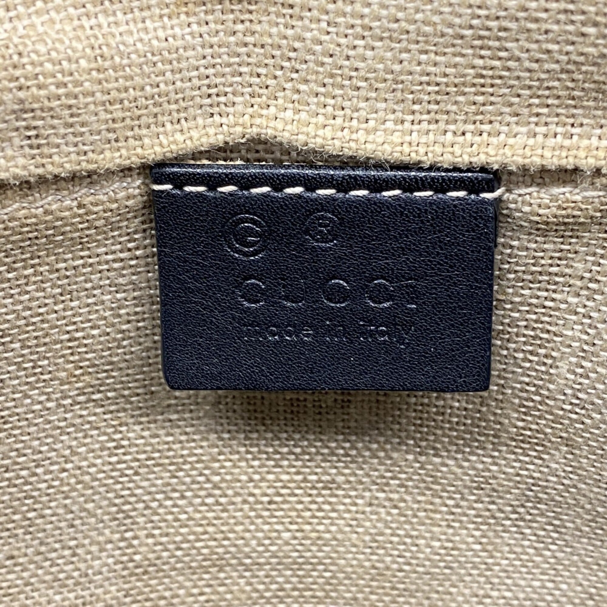 Gucci Black Leather Shoulder Bag (Pre-Owned)
