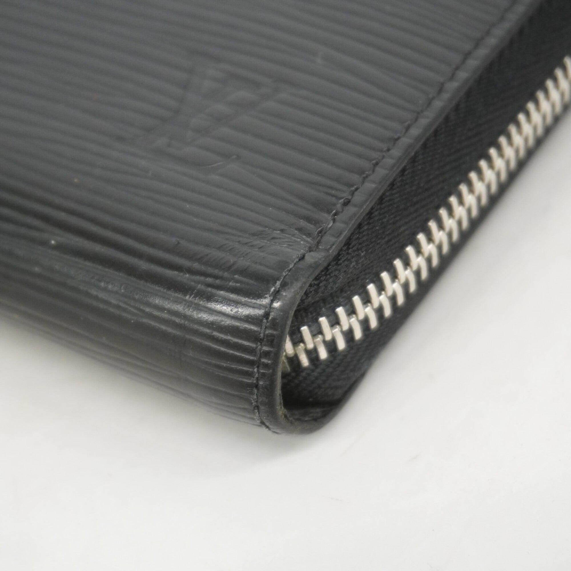 Louis Vuitton Noir Long Wallet (Bi-Fold) (Pre-Owned)
