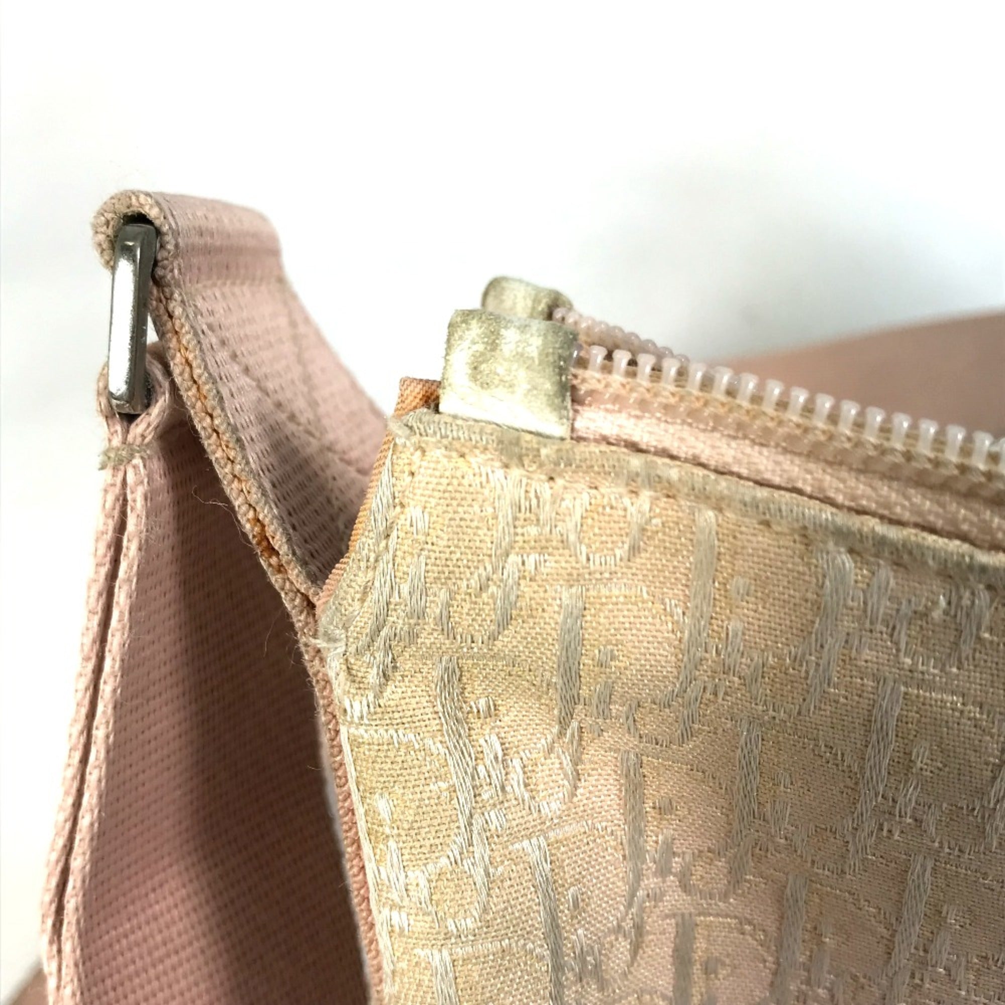 Christian Dior Pink Cloth Shoulder Bag (Pre-Owned)