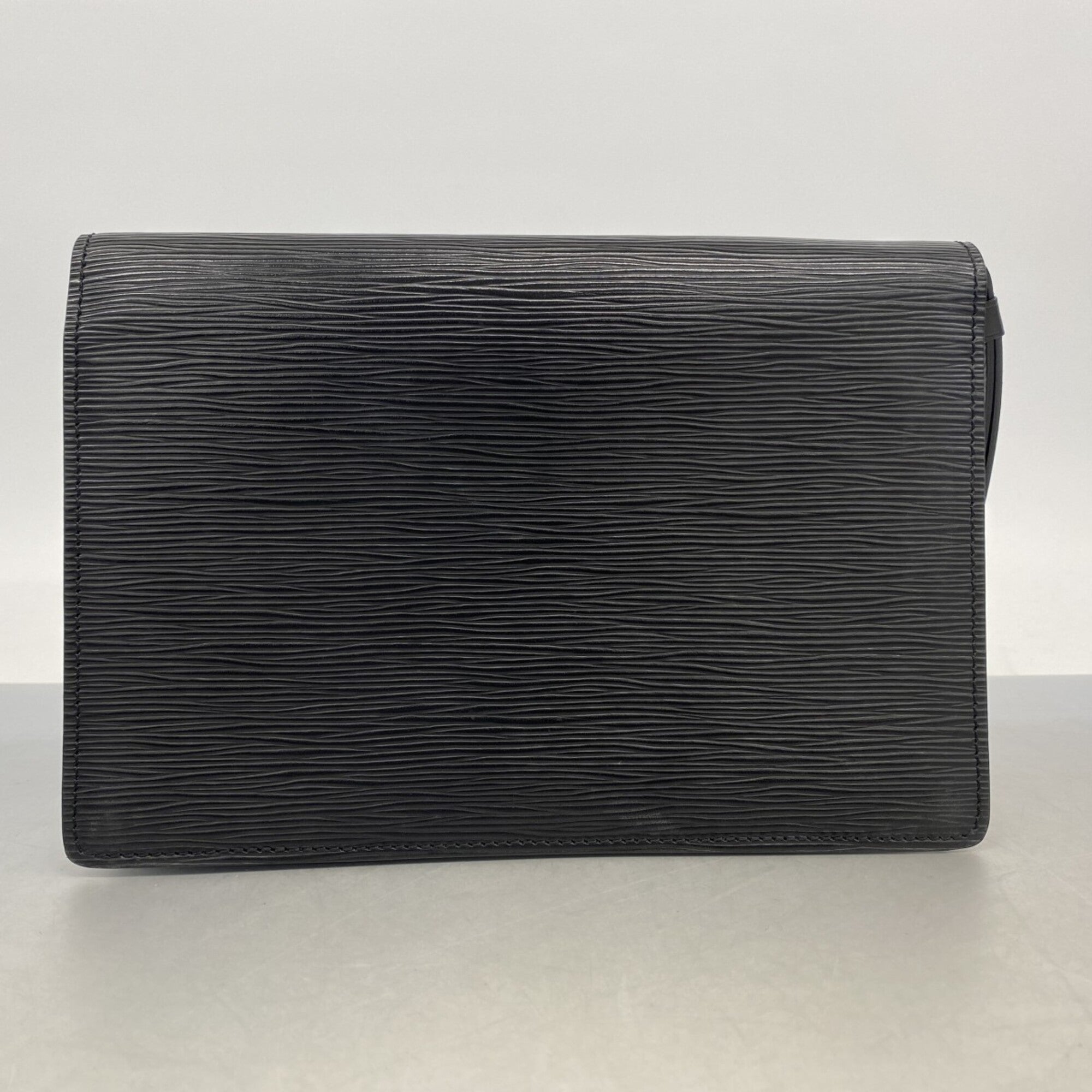 Louis Vuitton Noir Clutch Bag (Pre-Owned)