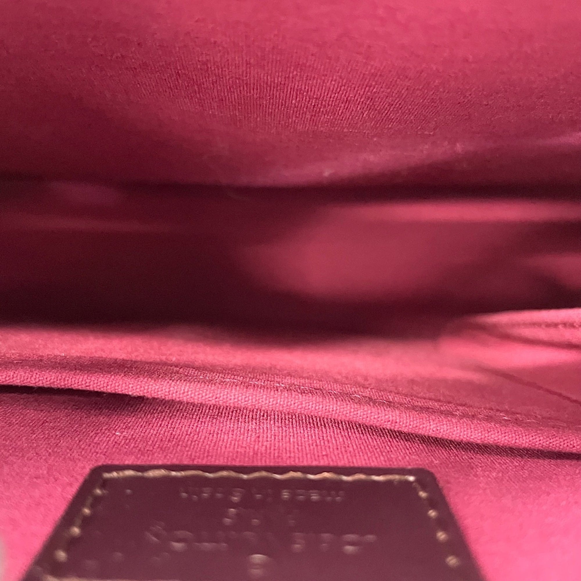 Louis Vuitton Brown Shoulder Bag (Pre-Owned)