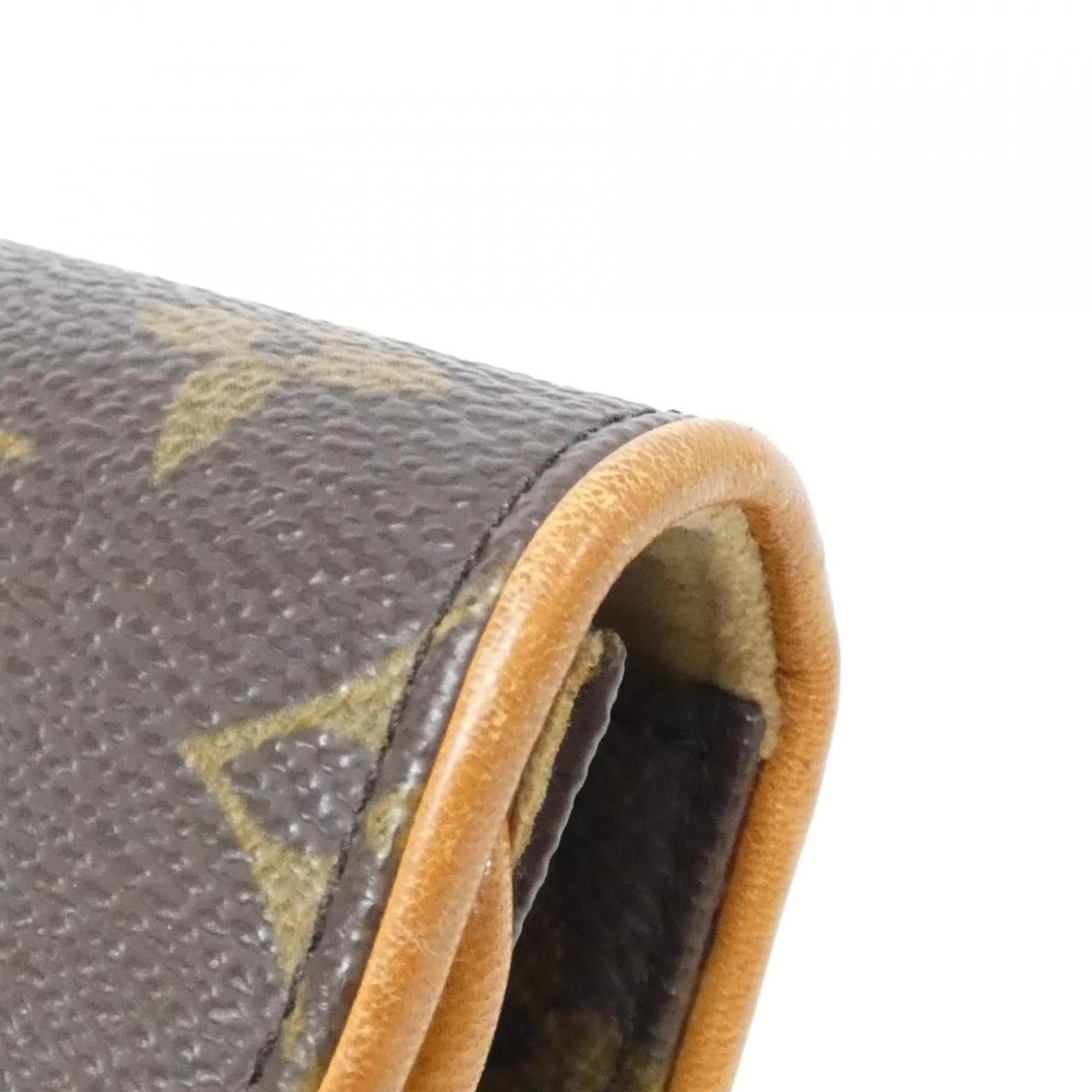 Louis Vuitton Marron Coated Canvas Fanny Pack Pochette (Pre-Owned)