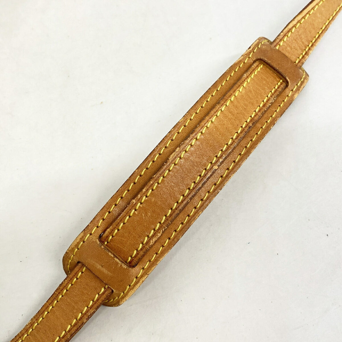 Louis Vuitton Brown Shoulder Bag (Pre-Owned)