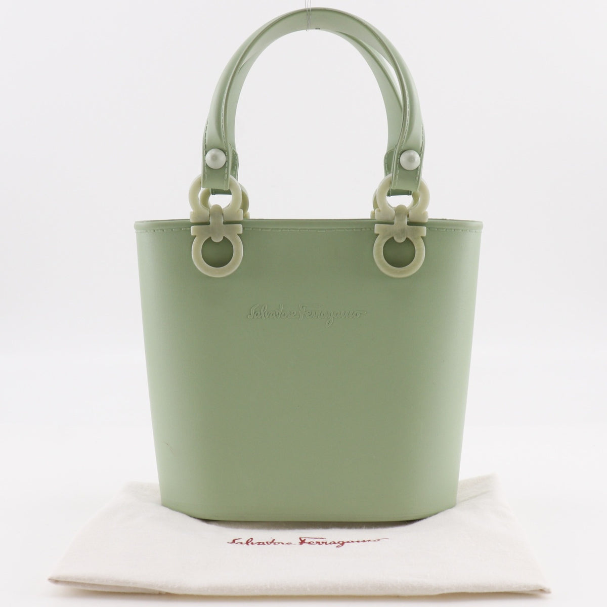 Salvatore Ferragamo Green Rubber Handbag (Pre-Owned)