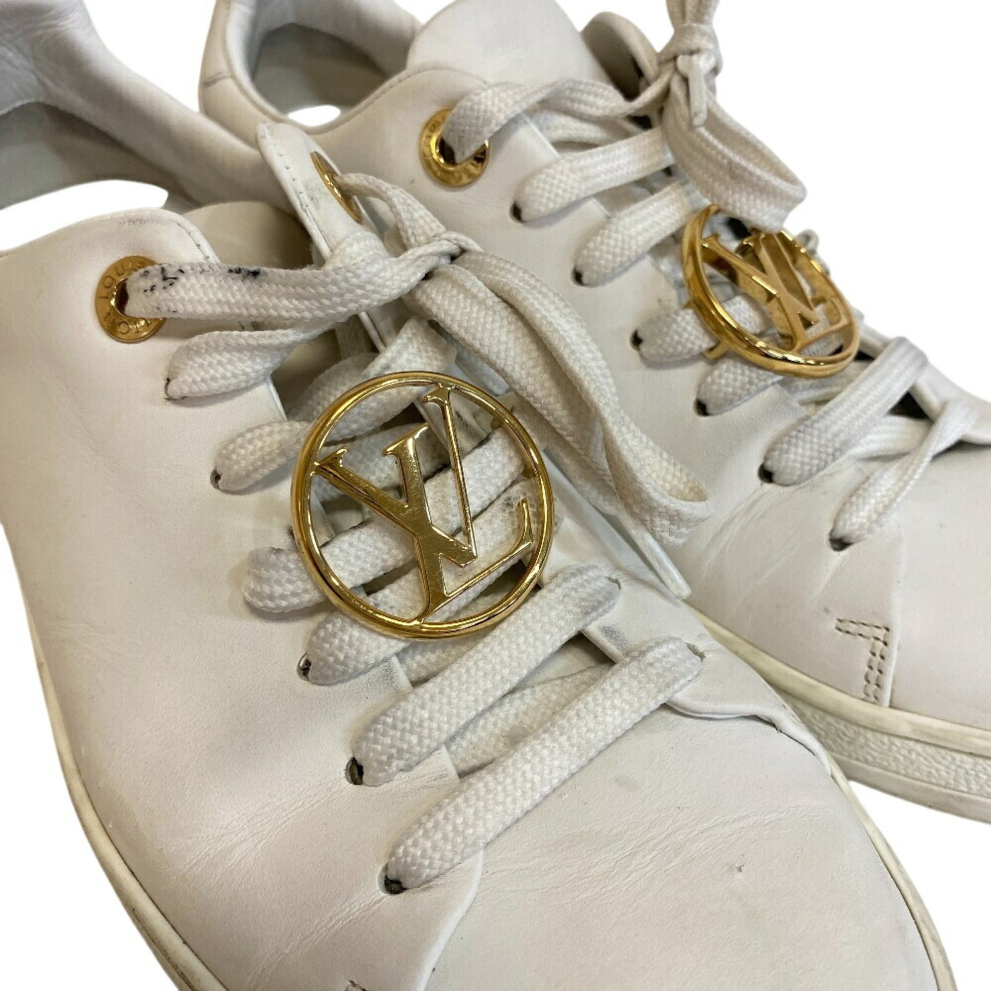 Louis Vuitton White Sneakers (Pre-Owned)