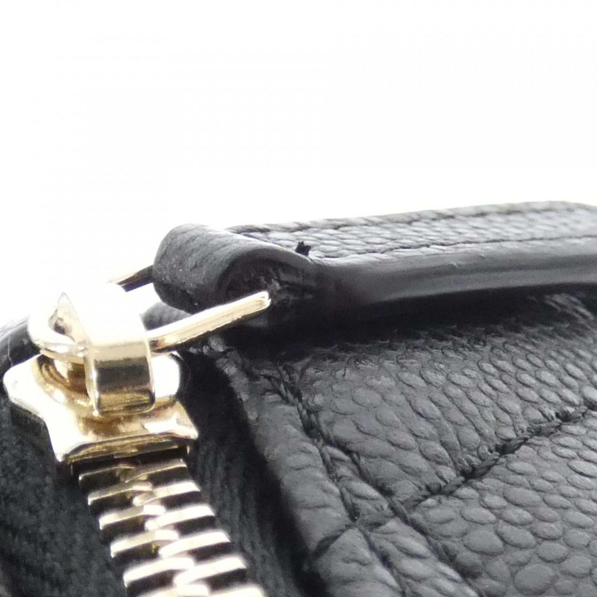 Chanel Black Grained Calfskin Pouch (Pre-Owned)