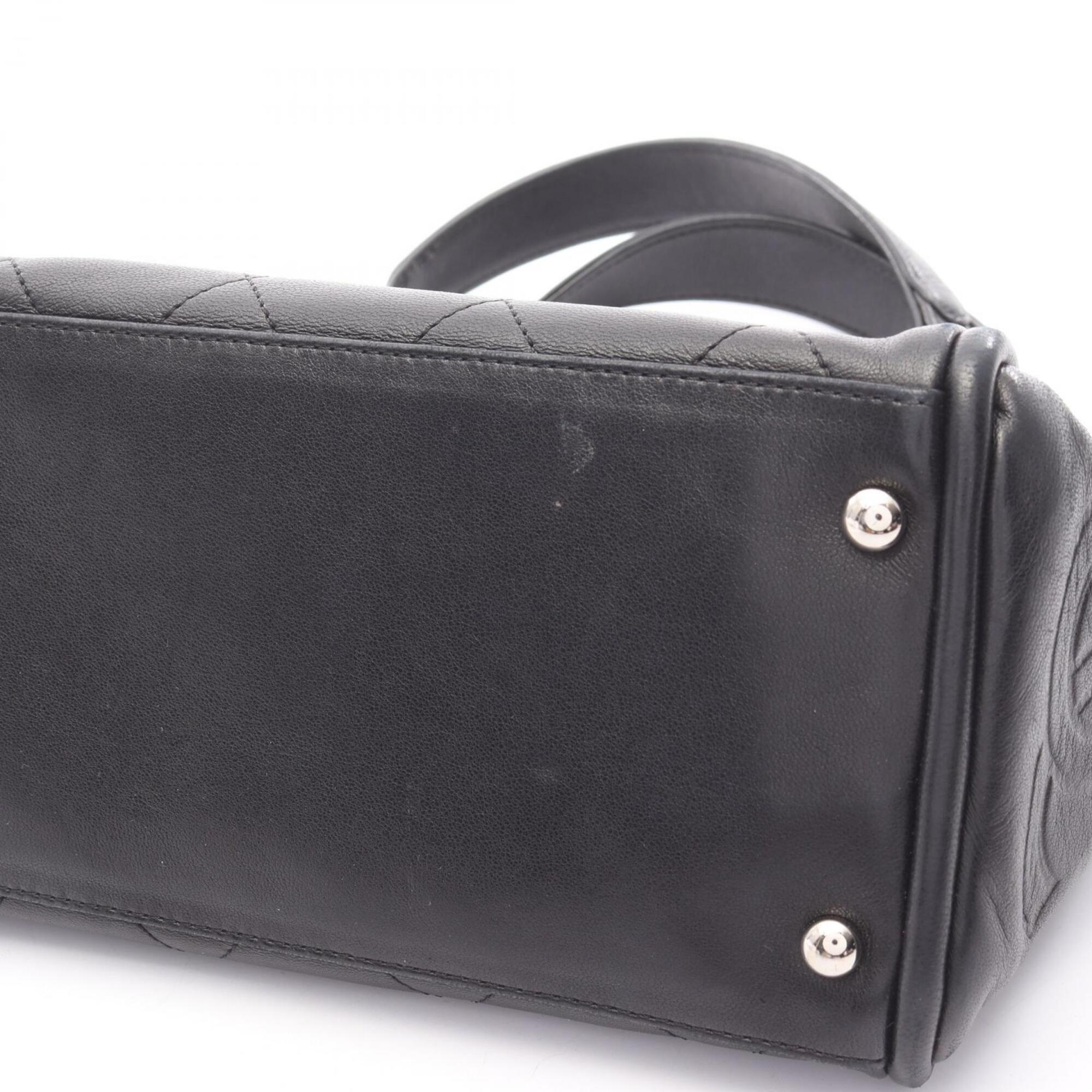 Chanel Black Leather Handbag (Pre-Owned)