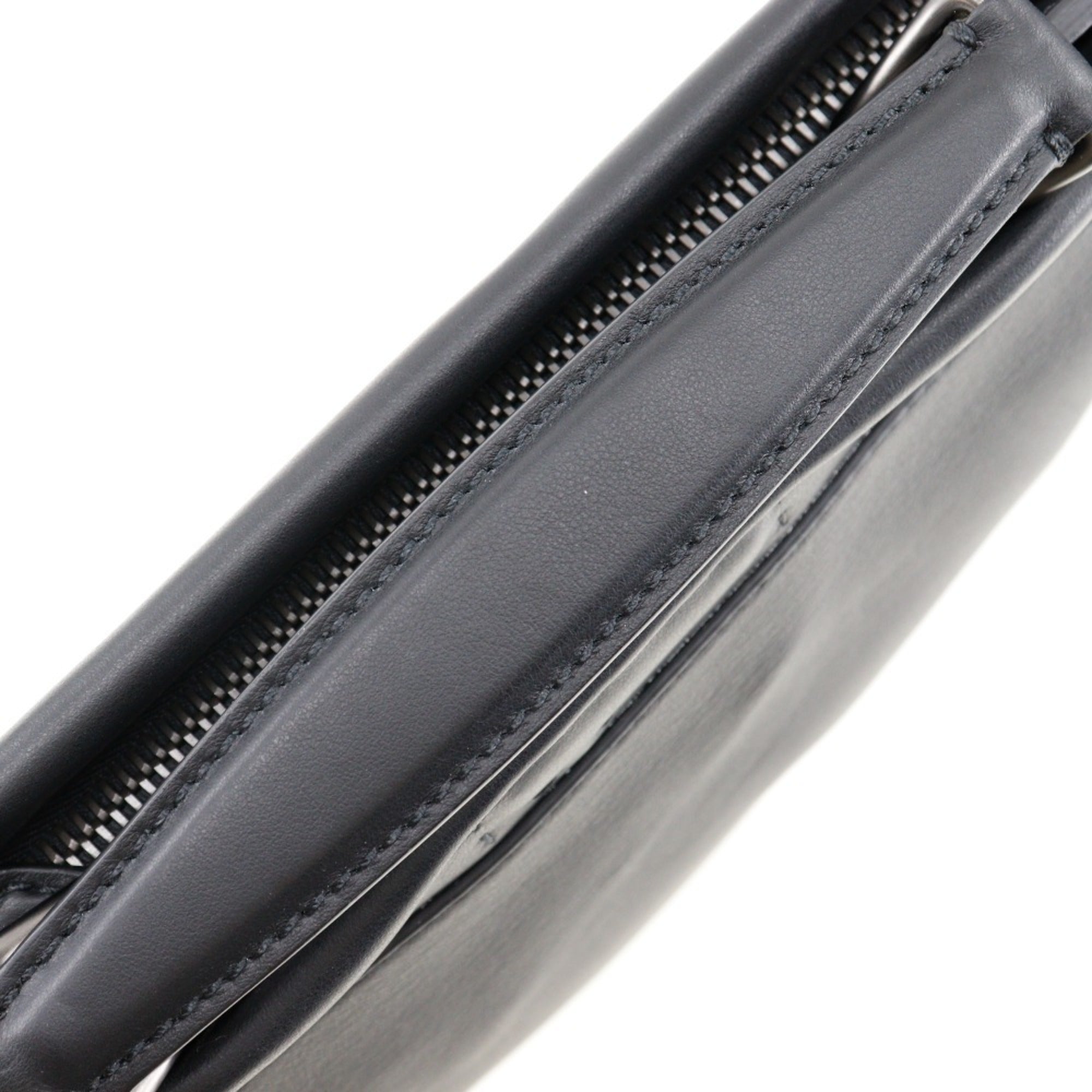 Fendi Peekaboo Black Leather Shoulder Bag (Pre-Owned)