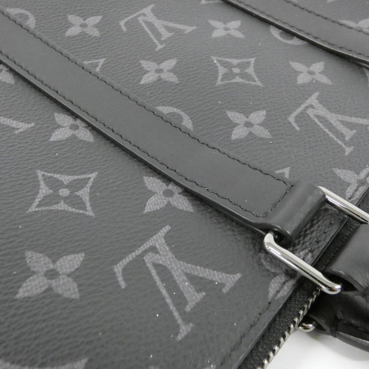 Louis Vuitton Monogram Eclipse Black Monogram Eclipse Monogram Eclipse Handbag (Pre-Owned)