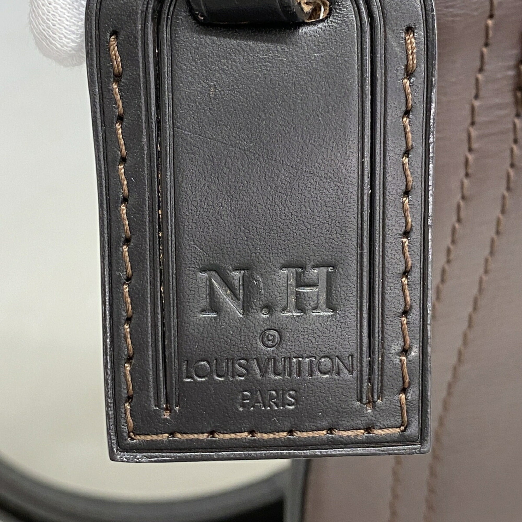 Louis Vuitton Coffee Shoulder Bag (Pre-Owned)