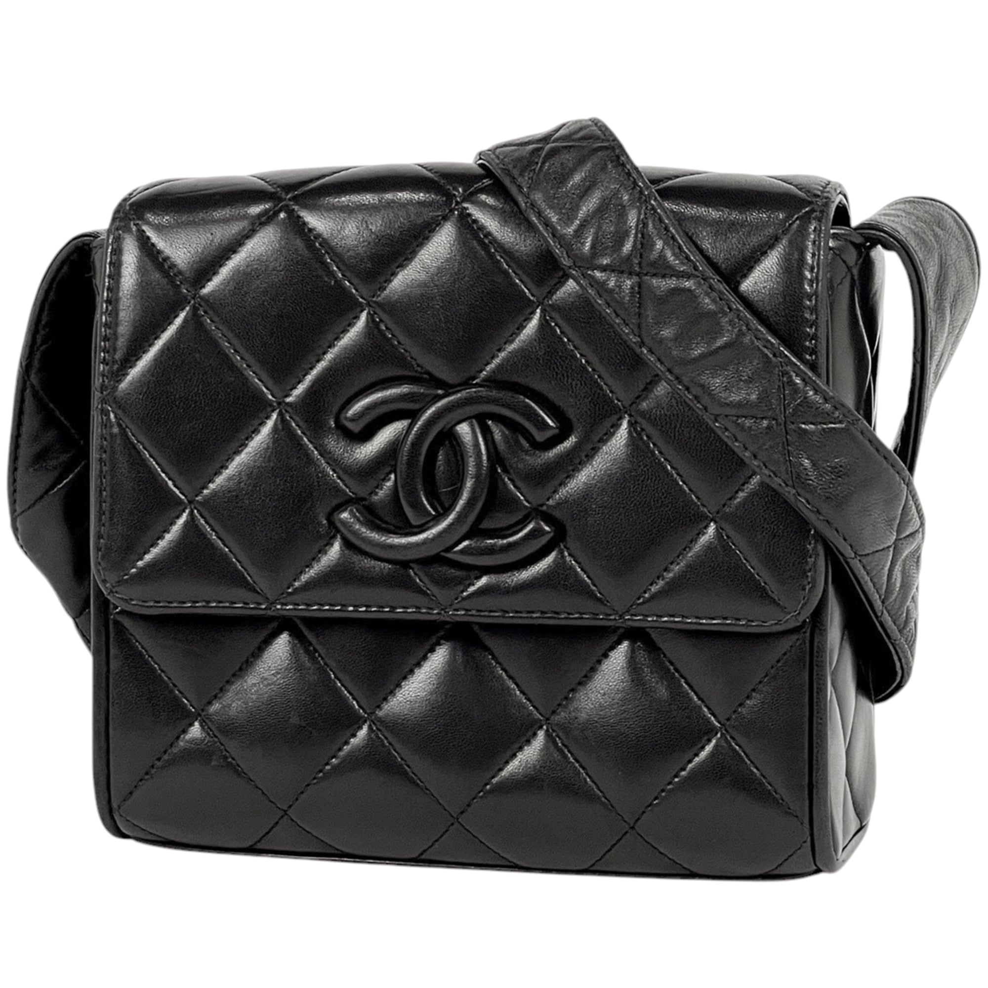 Chanel Black Leather Shoulder Bag (Pre-Owned)
