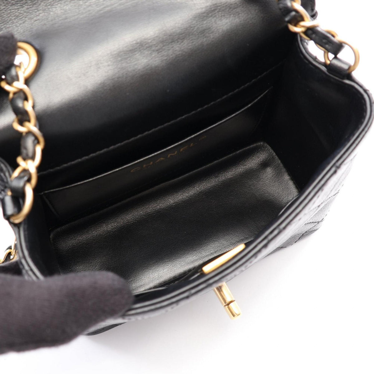Chanel Black Leather Handbag Shoulder Bag (Pre-Owned)