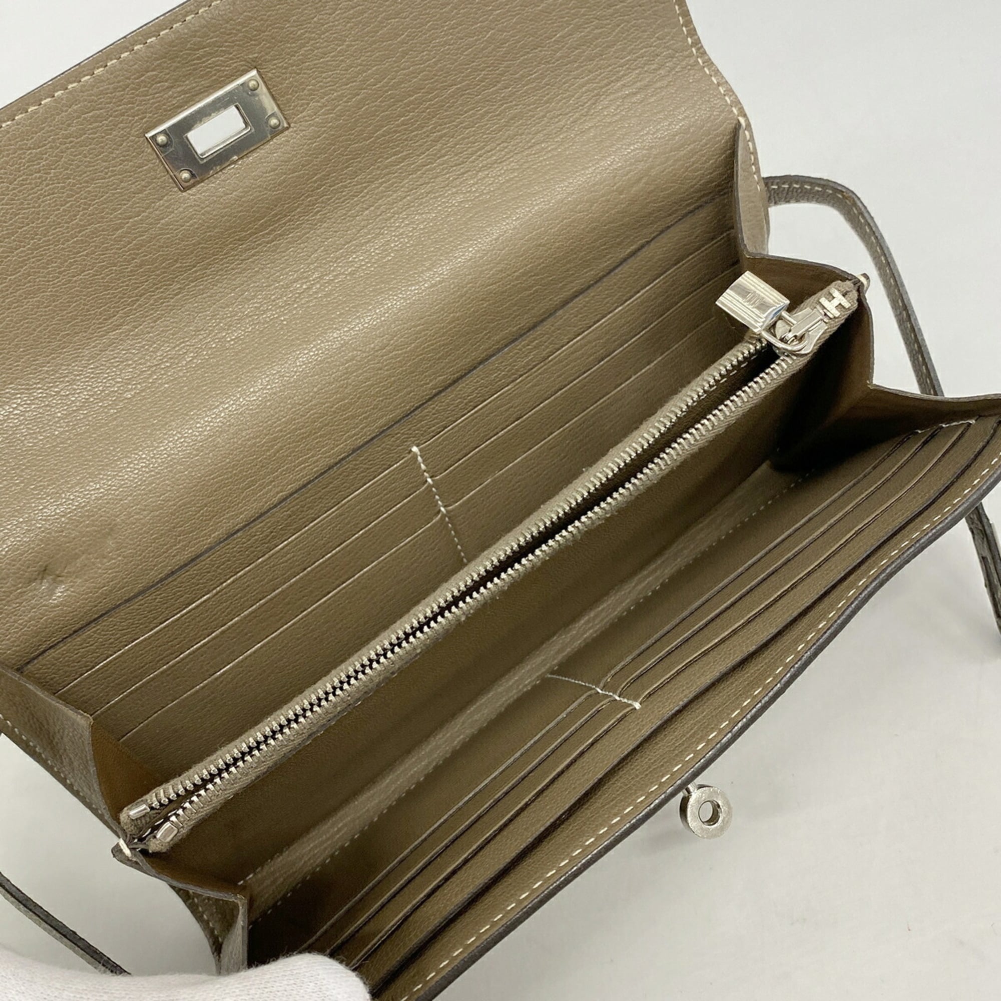 Hermes Etoupe Gray Chevre Myzore Leather Long Wallet (Bi-Fold) (Pre-Owned)