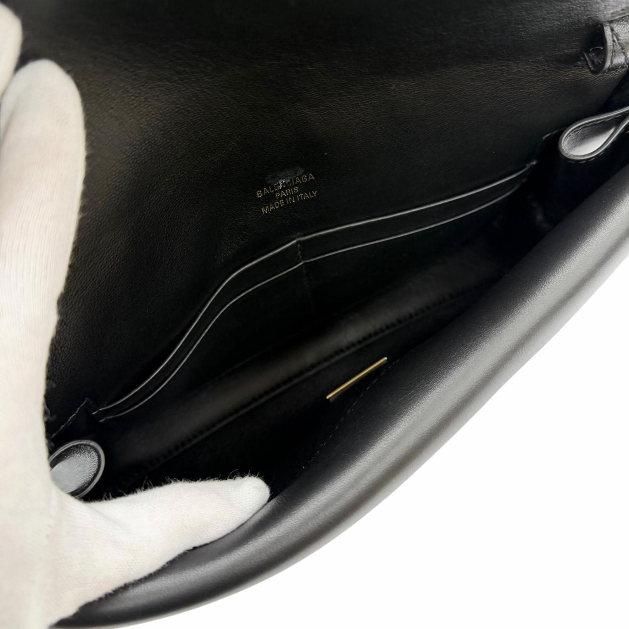 Balenciaga Black Leather Shoulder Bag (Pre-Owned)