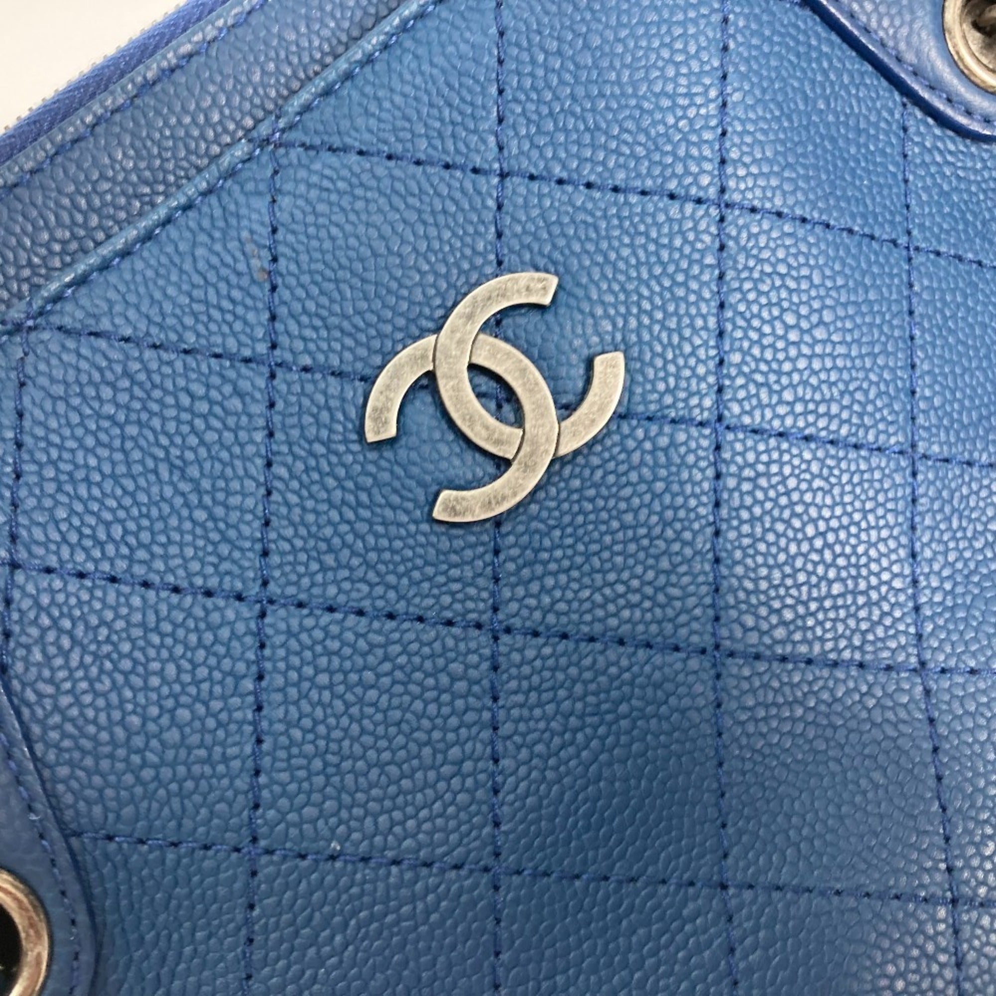 Chanel Blue Caviar Leather Handbag Shoulder Bag Tote Bag (Pre-Owned)