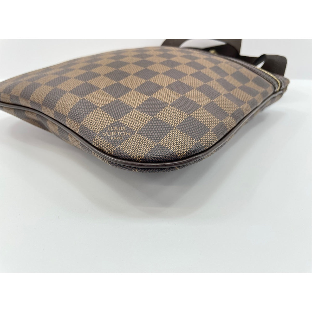 Louis Vuitton Brown Shoulder Bag (Pre-Owned)