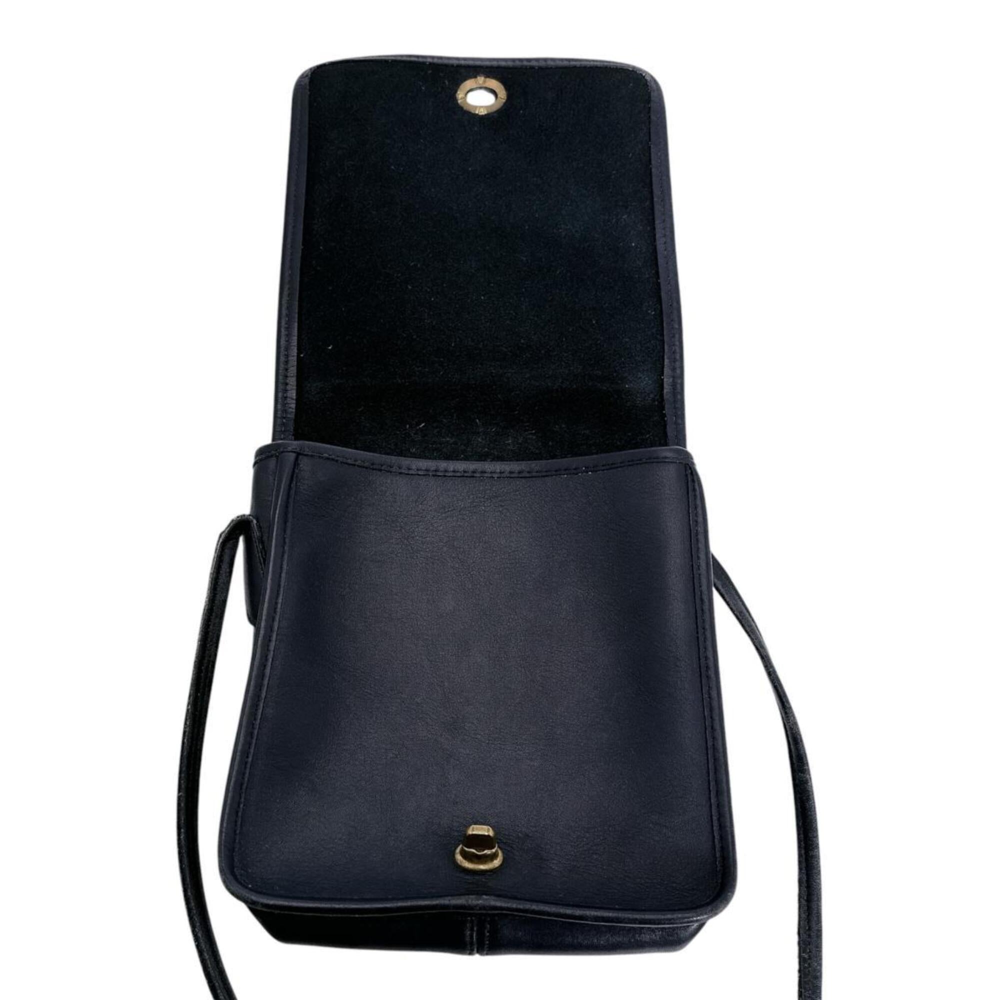 Coach Navy Leather Shoulder Bag (Pre-Owned)