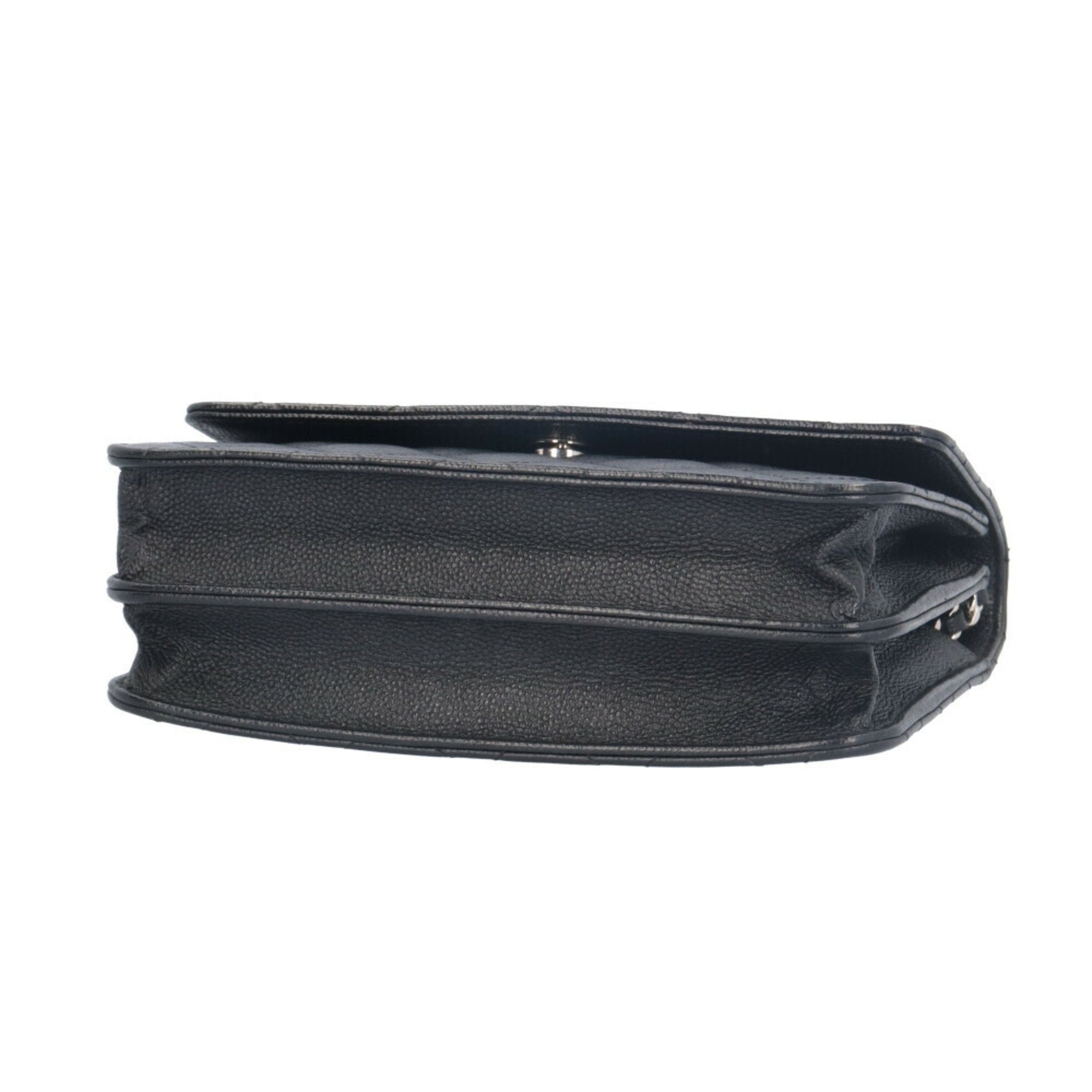 Chanel Matelasse Black Grained Calfskin Shoulder Bag (Pre-Owned)