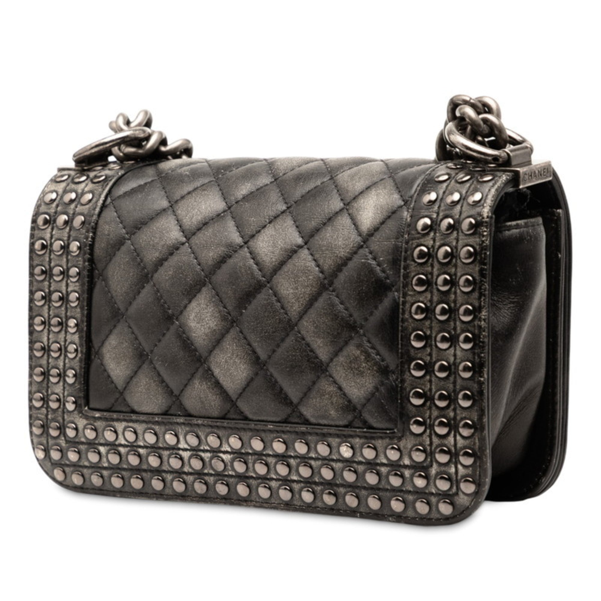 Chanel Black Leather Shoulder Bag (Pre-Owned)