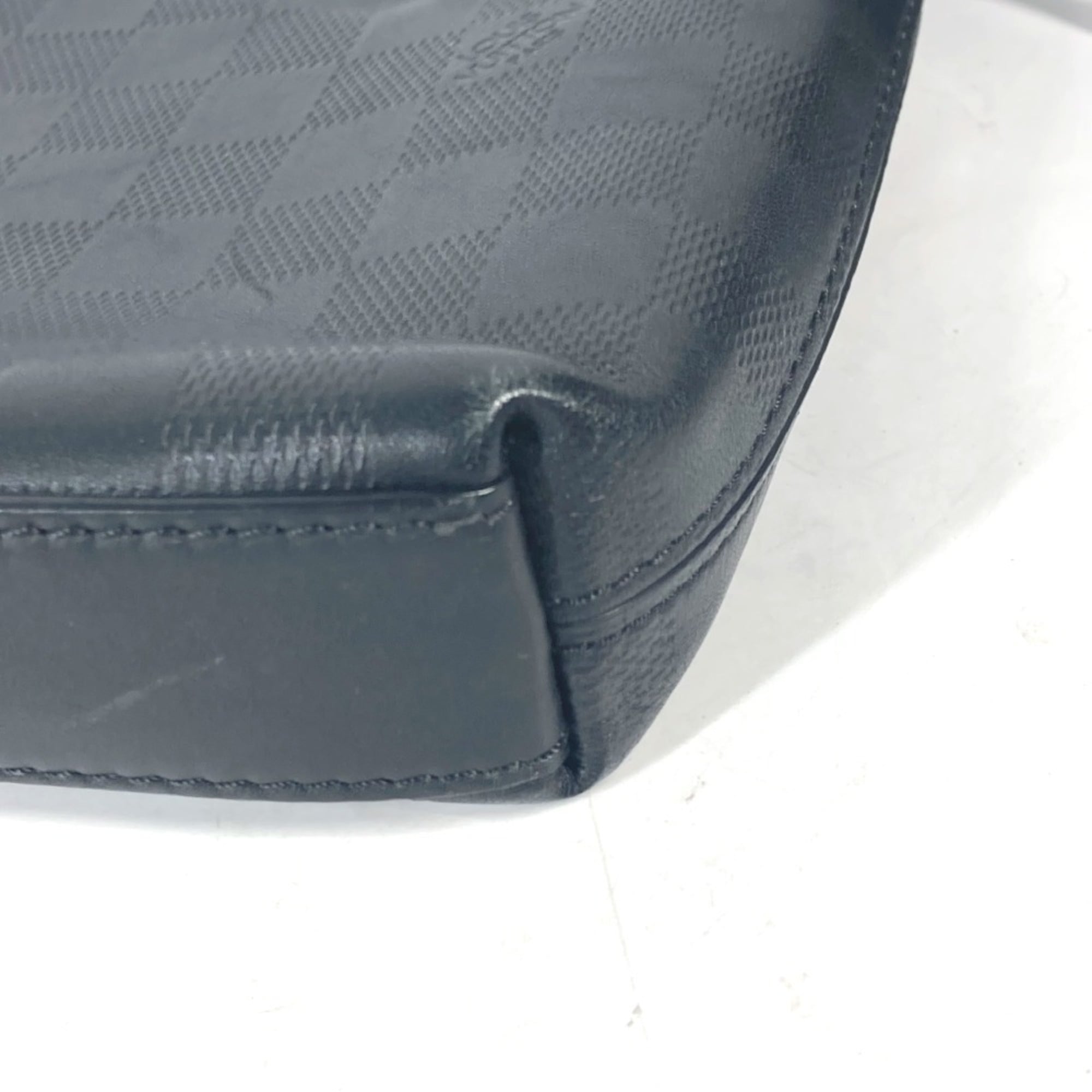 Louis Vuitton Black Galle Onyx Damier Infini Pochette Shoulder Bag (Pre-Owned)