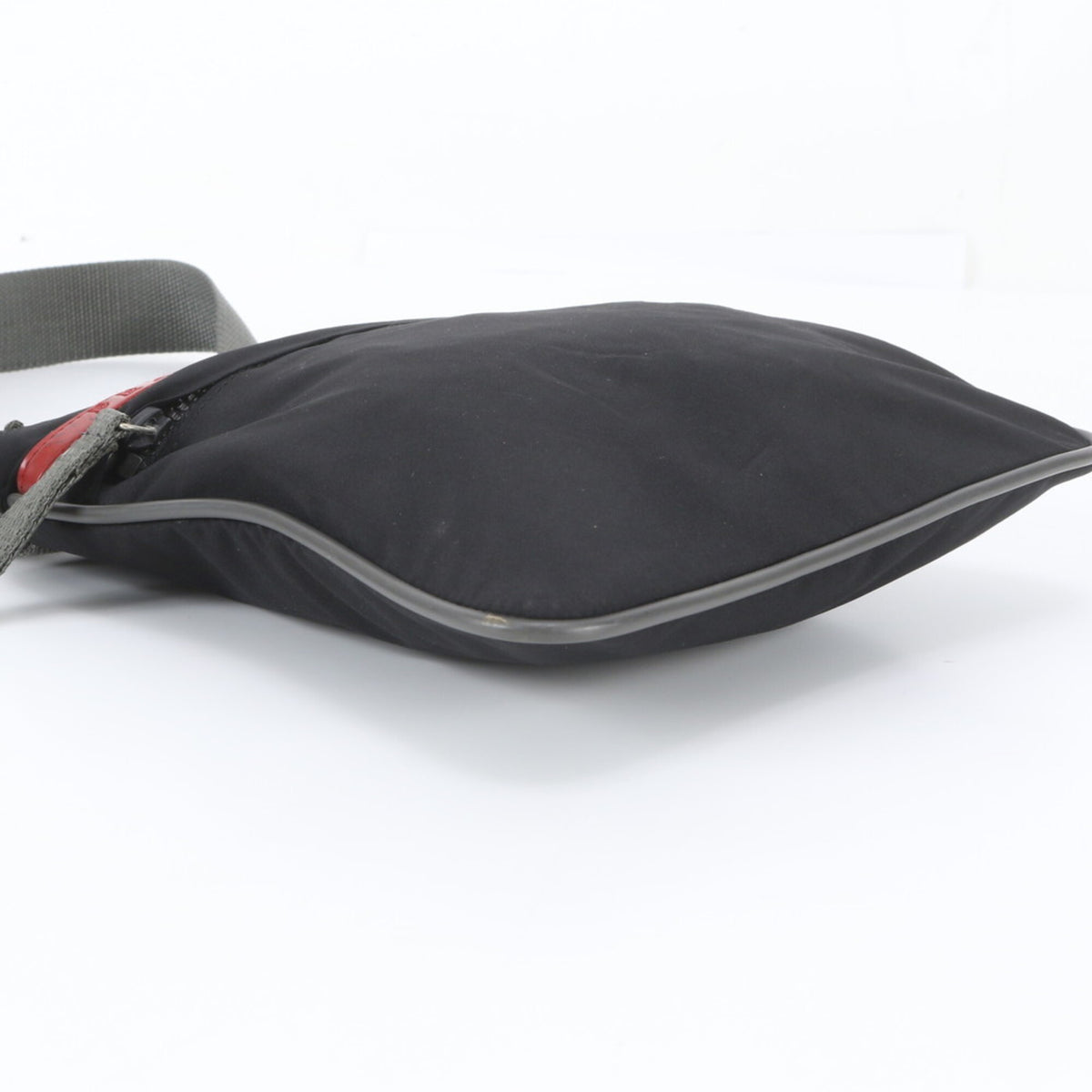 Pradasports Black Leather Nylon Messenger Bag Shoulder Bag (Pre-Owned)