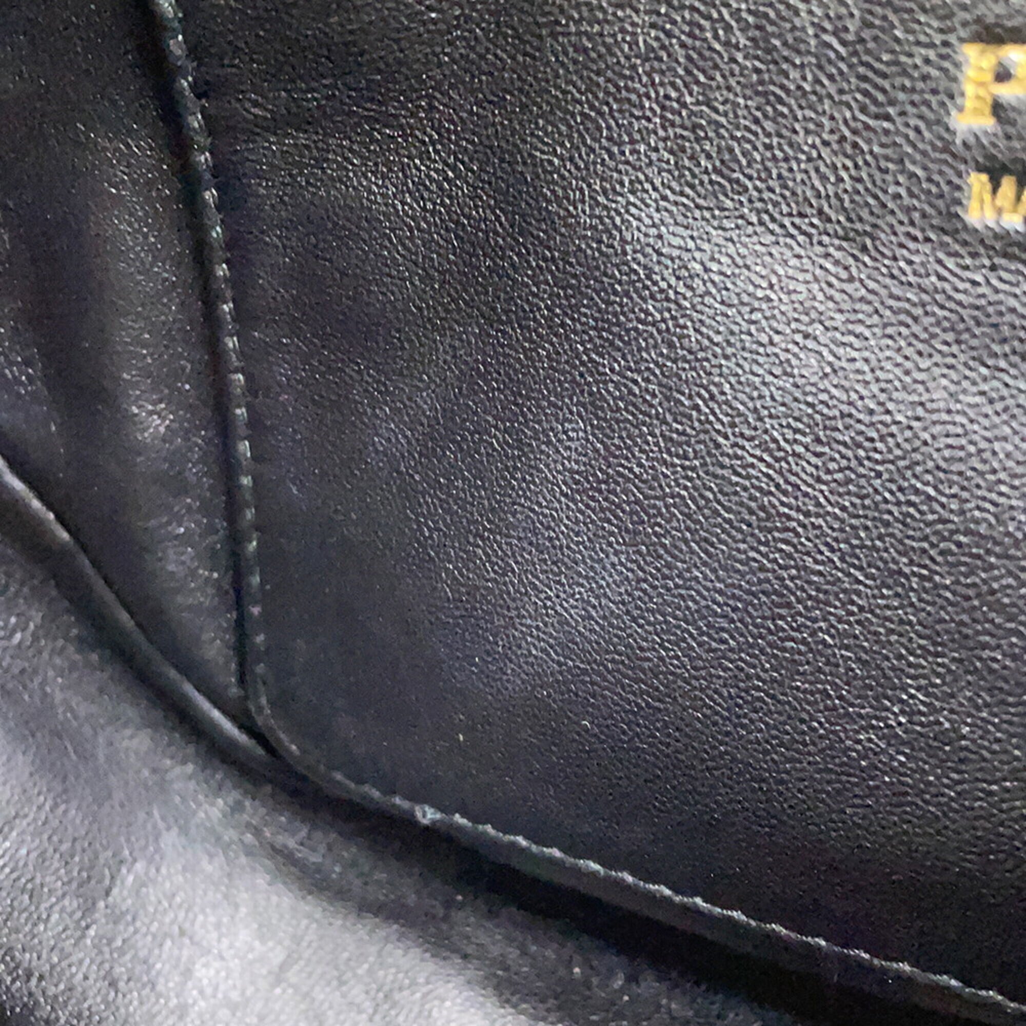 Prada Beige Leather Handbag Shoulder Bag (Pre-Owned)
