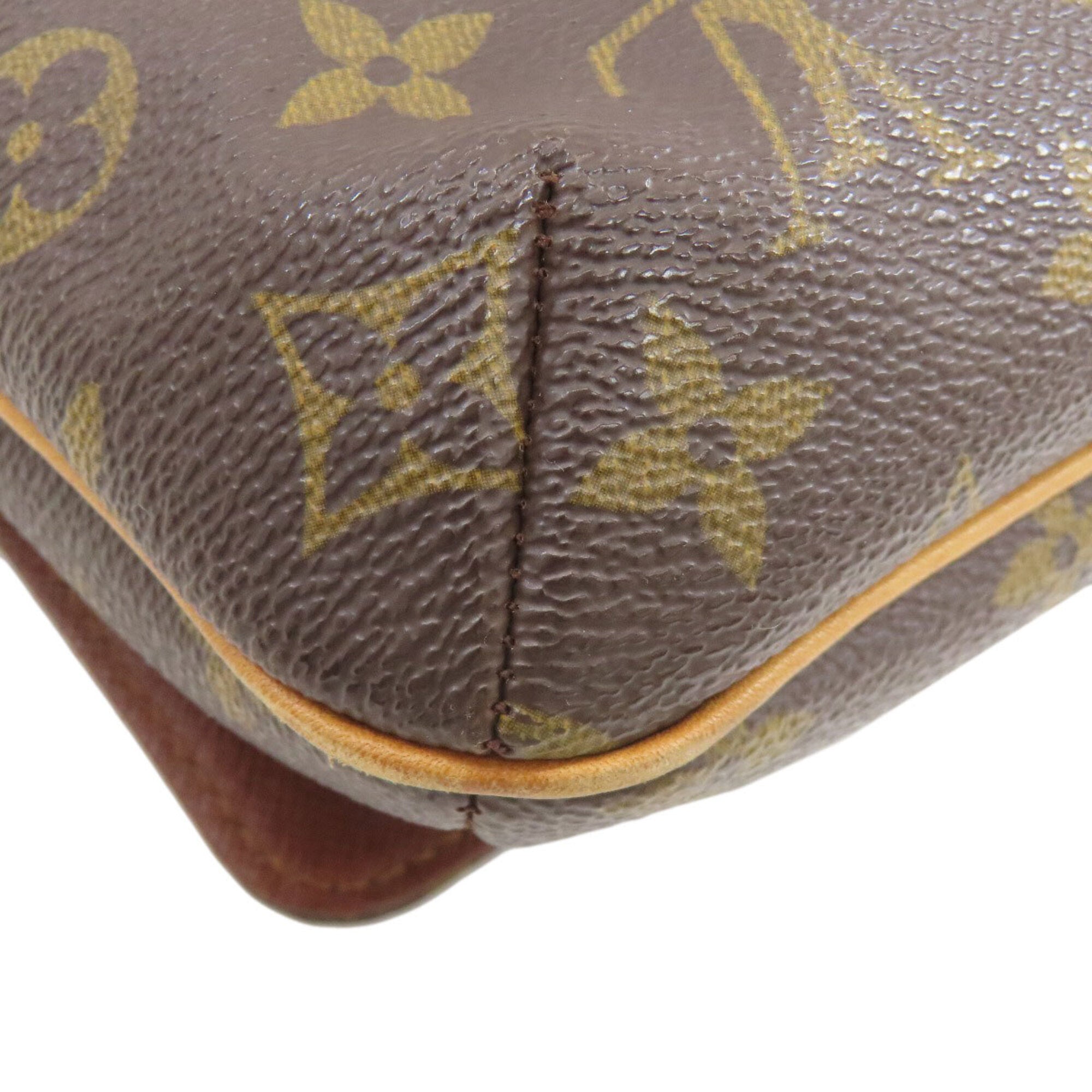 Louis Vuitton Monogram Monogram Canvas Shoulder Bag (Pre-Owned)