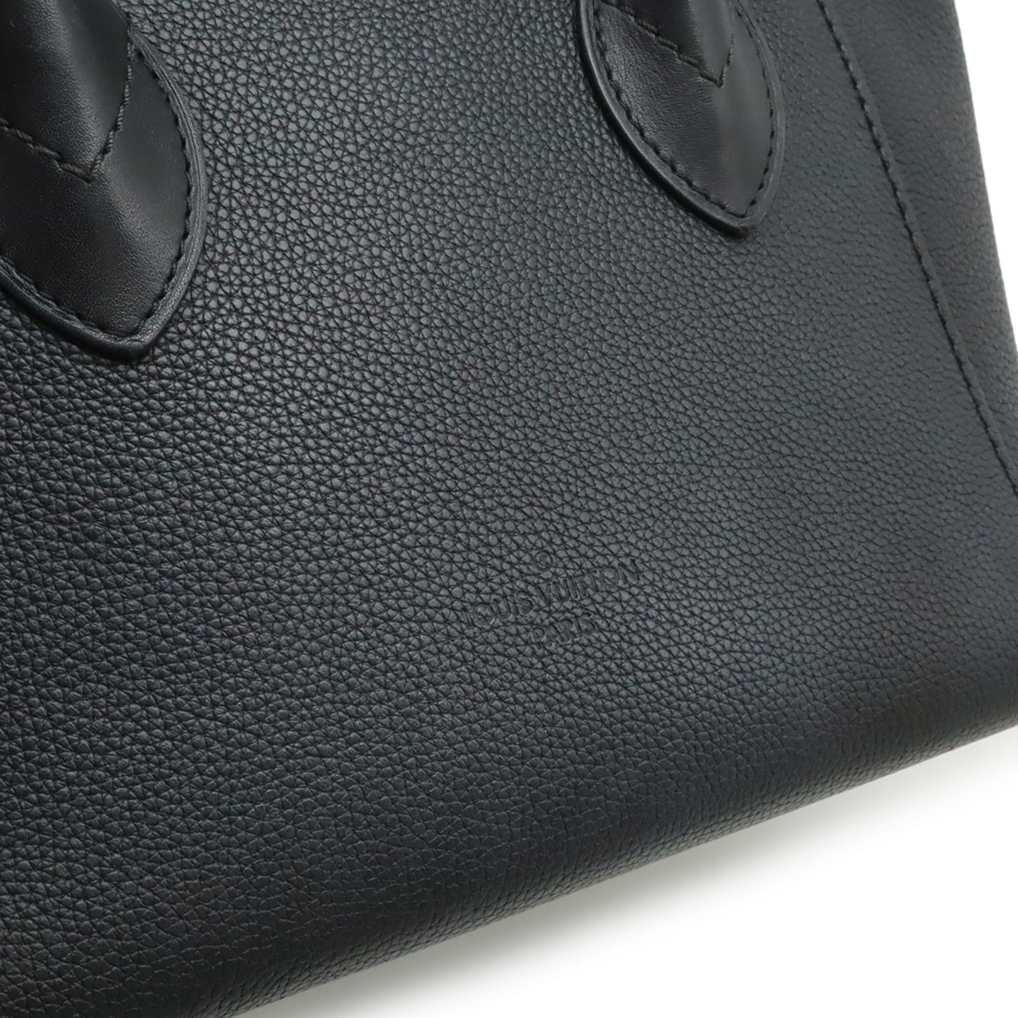 Louis Vuitton Black Noir Leather Handbag Shoulder Bag (Pre-Owned)