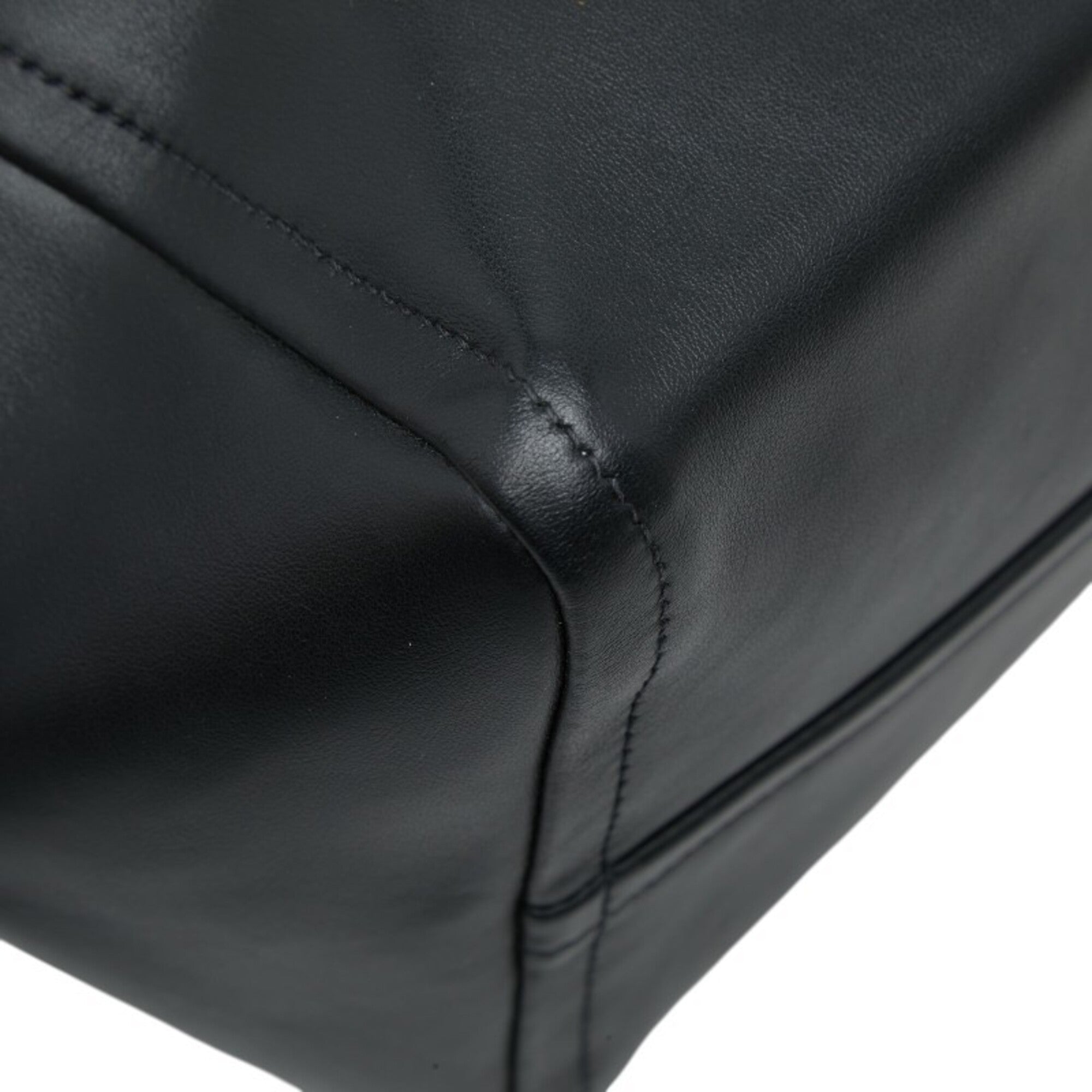 Prada Black Leather Pouch Shoulder Bag Tote Bag (Pre-Owned)