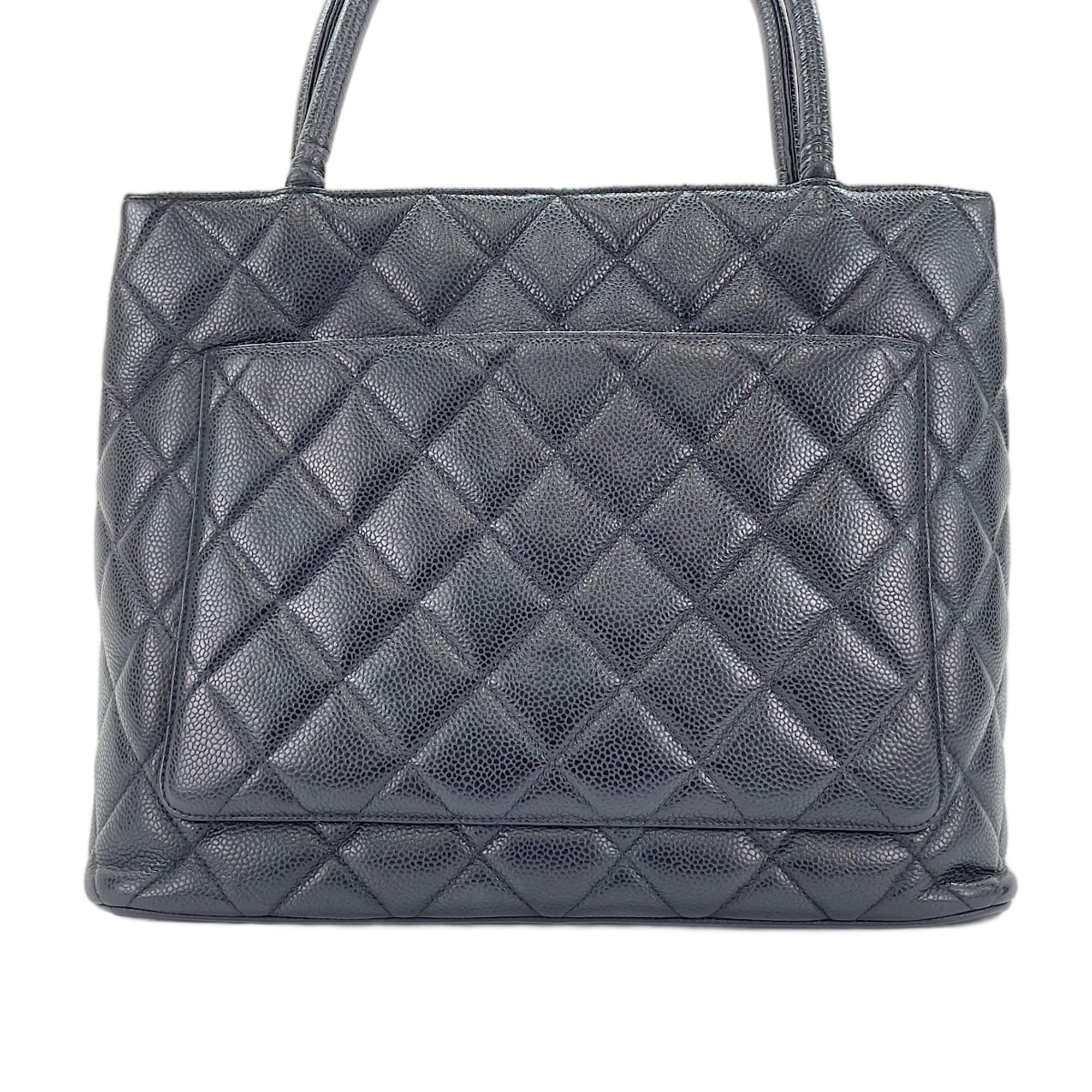 Chanel Black Tote Bag (Pre-Owned)