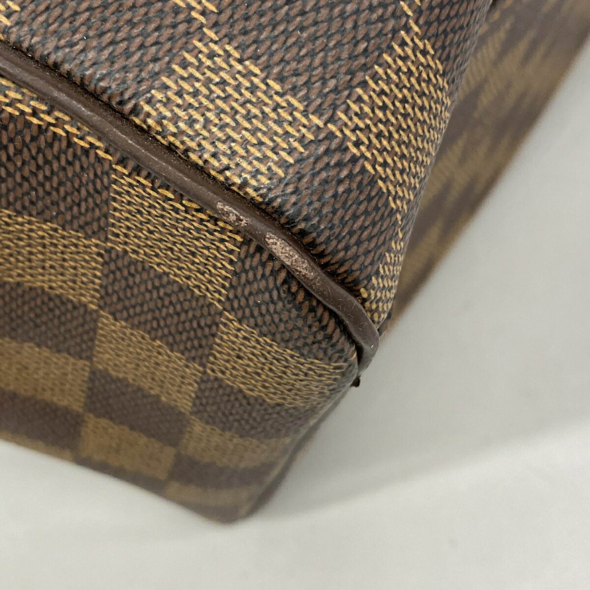 Louis Vuitton Ebene Handbag (Pre-Owned)