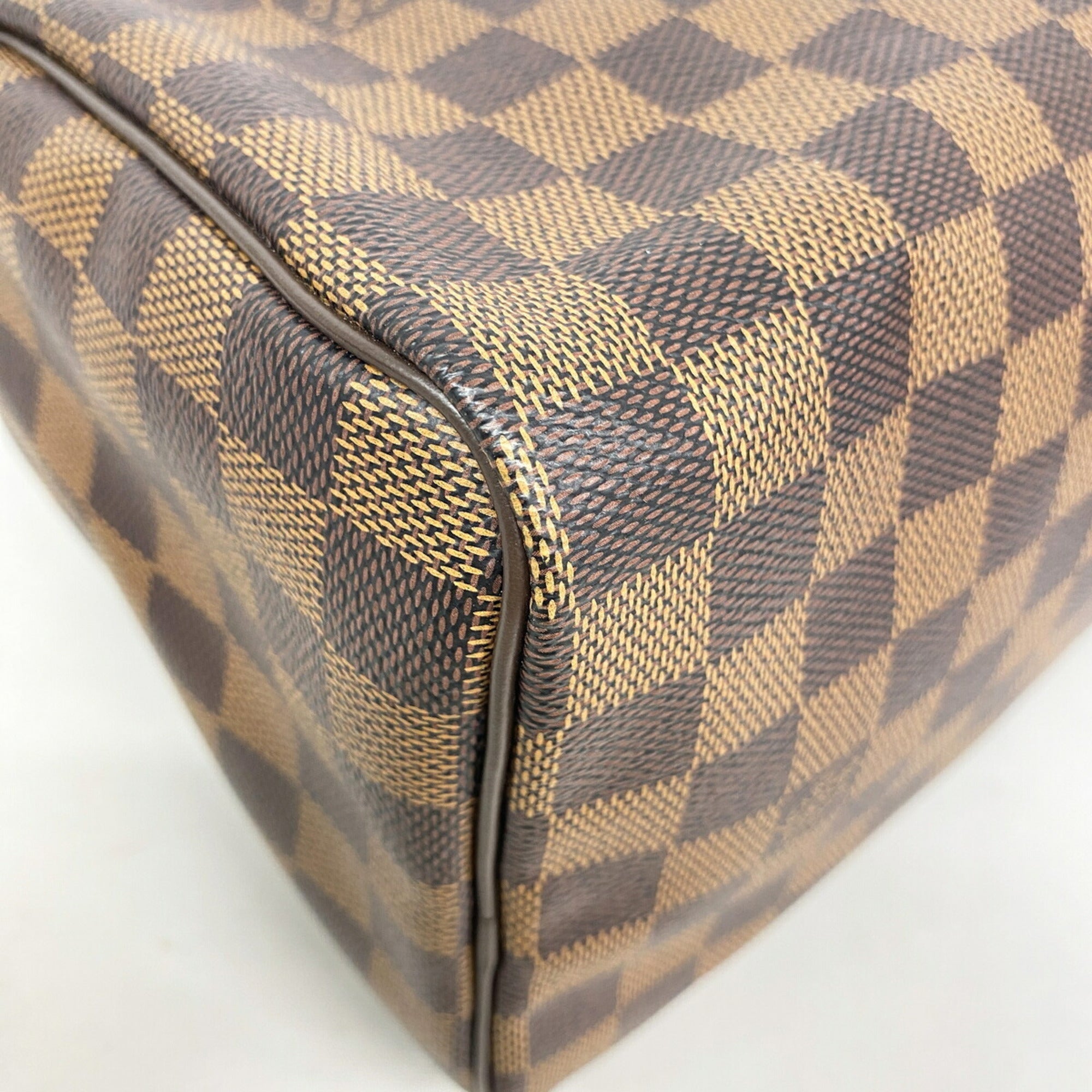 Louis Vuitton Ebene Handbag (Pre-Owned)