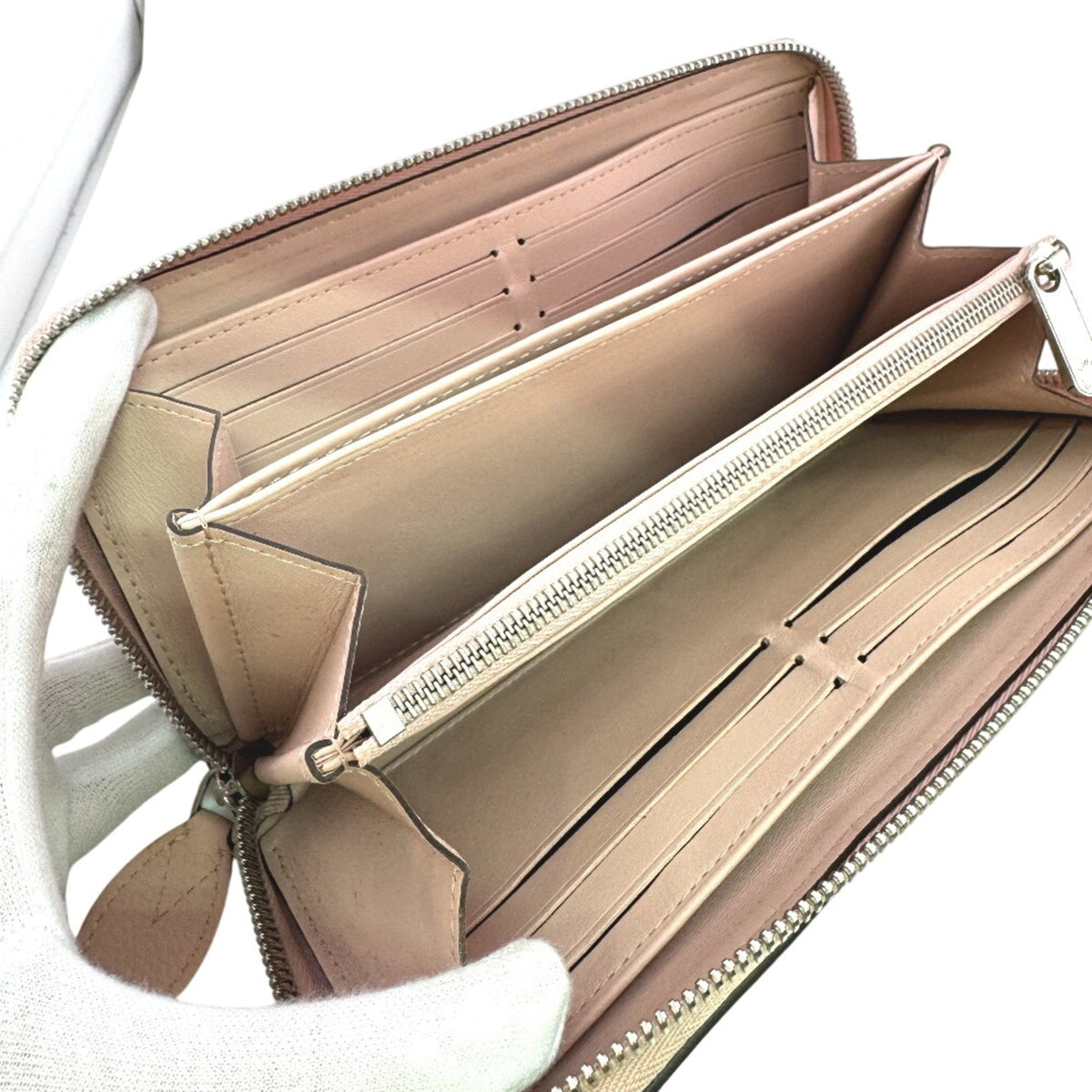 Louis Vuitton Pink Leather (Pre-Owned)