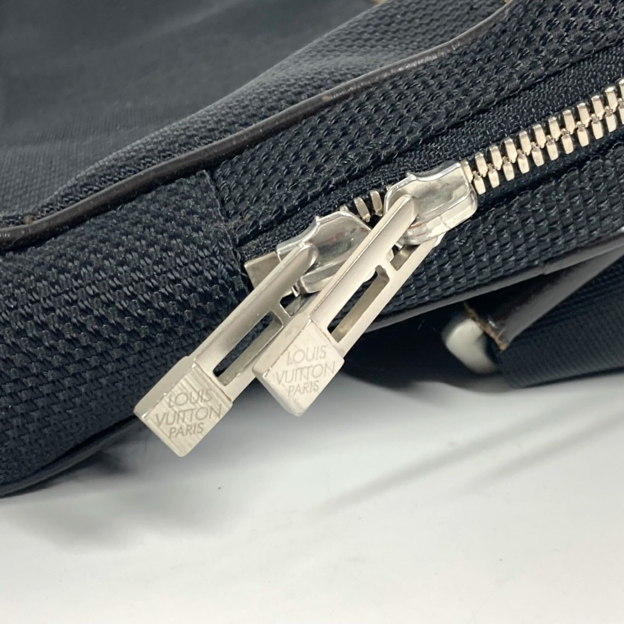 Louis Vuitton Black Noir Damier Geant Fanny Pack Shoulder Bag Sling Bag (Pre-Owned)