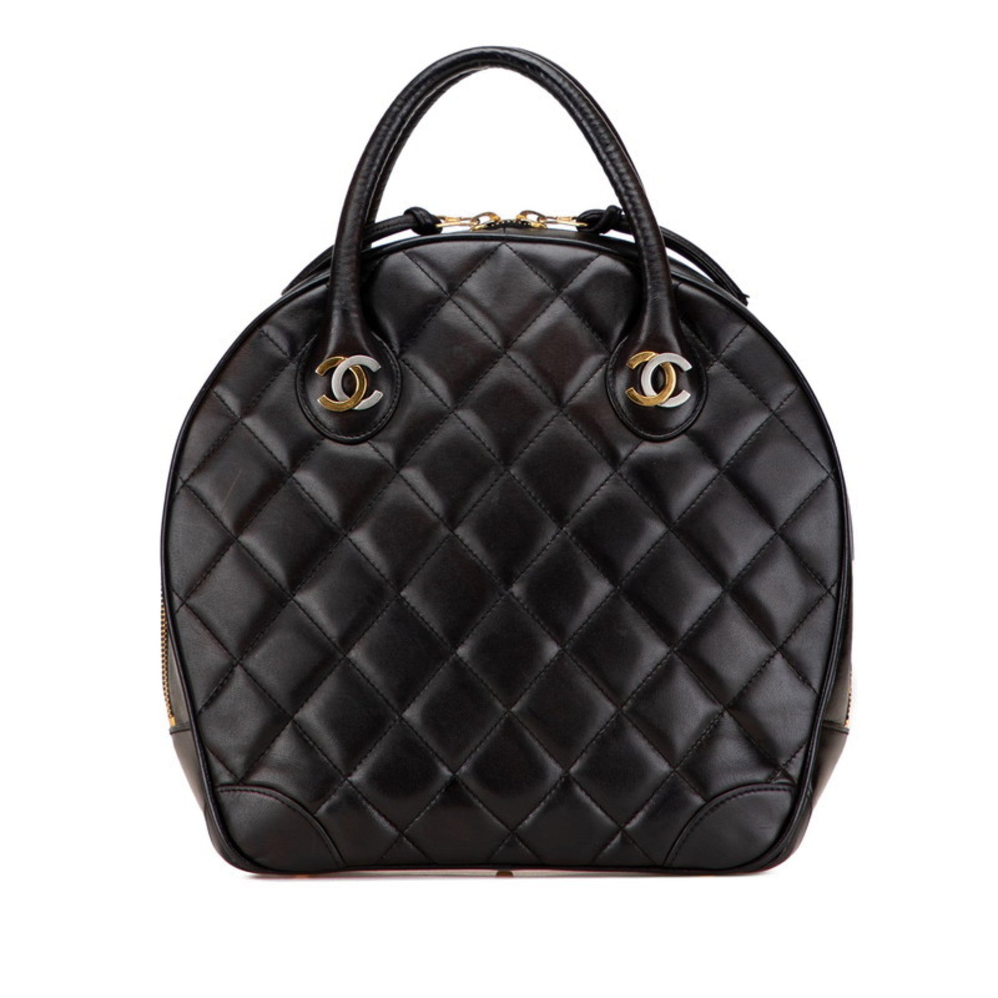 Chanel Matelasse Black Leather Handbag (Pre-Owned)