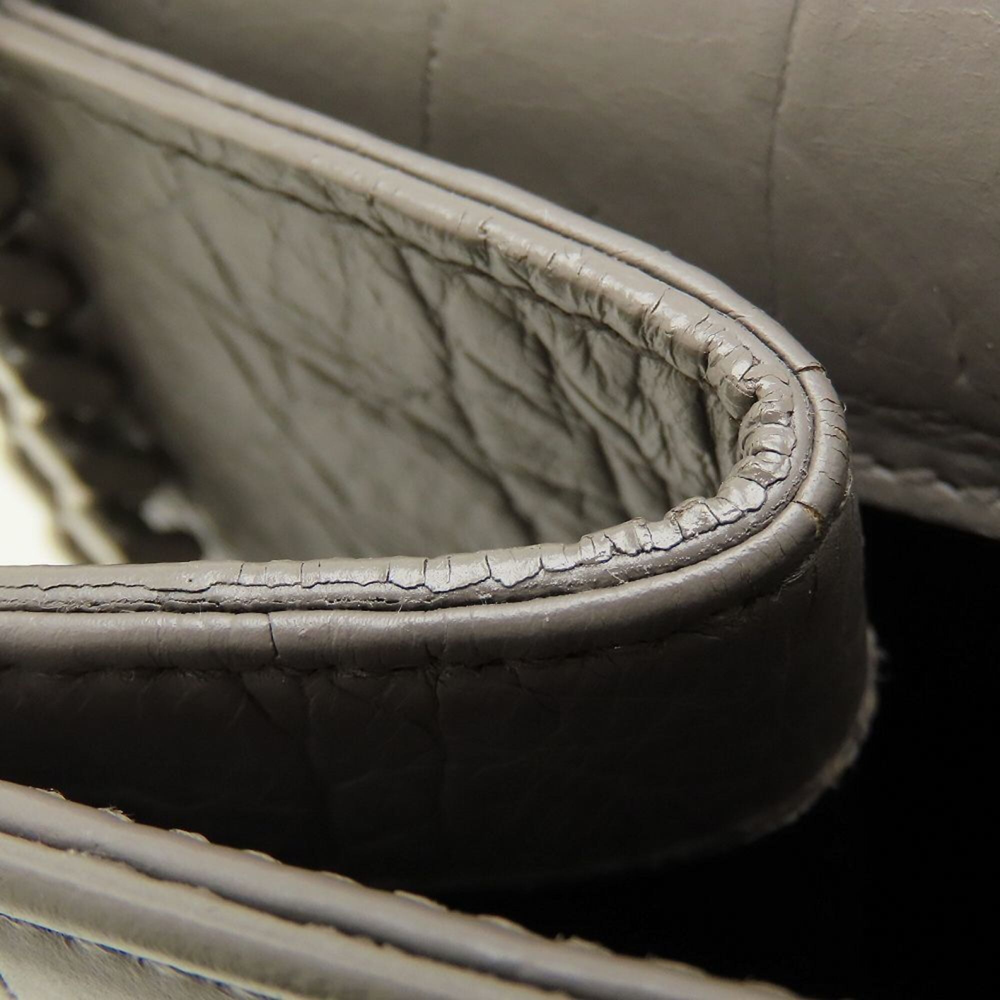 Yves Saint Laurent Gray Leather Shoulder Bag (Pre-Owned)
