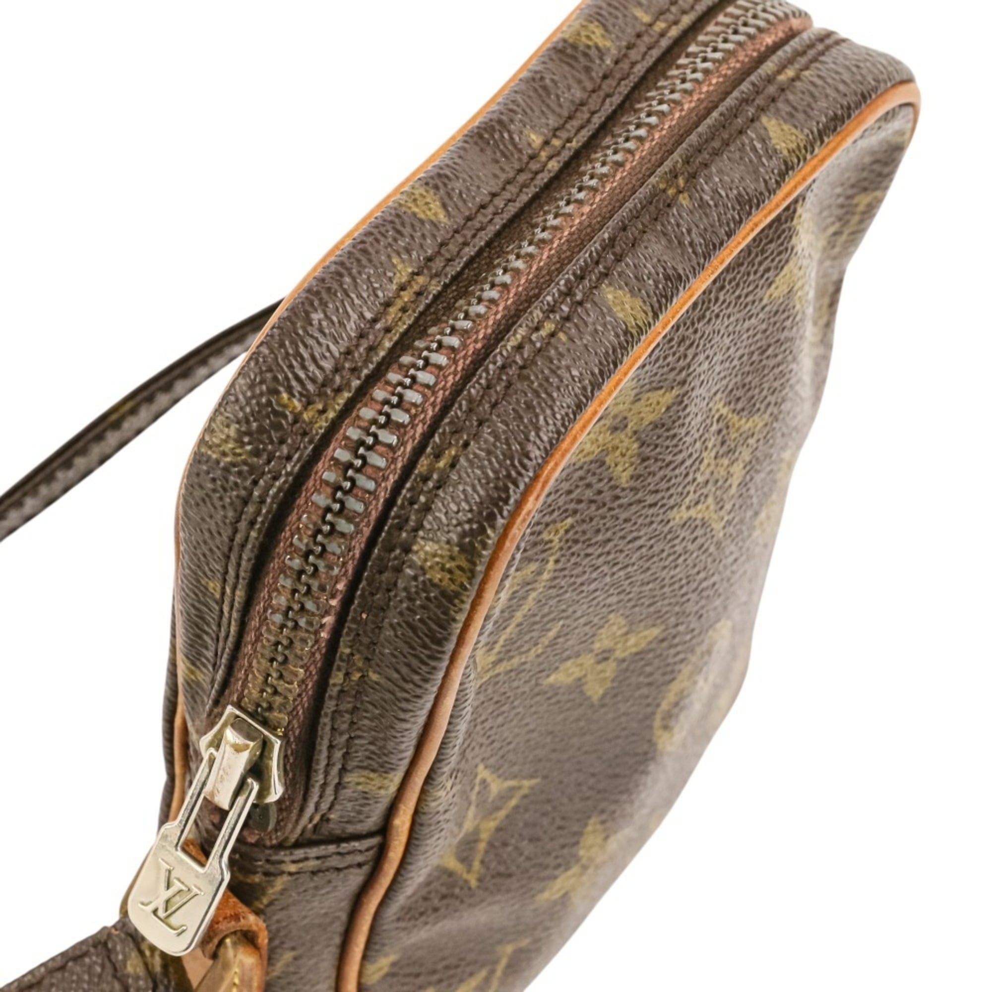 Louis Vuitton Brown Shoulder Bag (Pre-Owned)