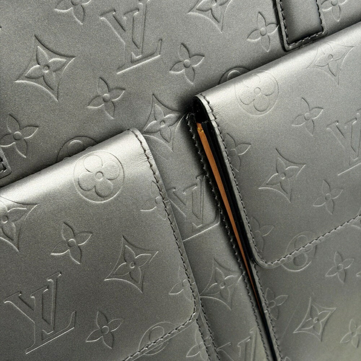 Louis Vuitton Noir Monogram Leather Tote Bag (Pre-Owned)