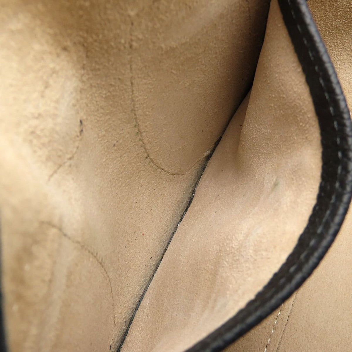 Longchamp Black Leather Shoulder Bag (Pre-Owned)