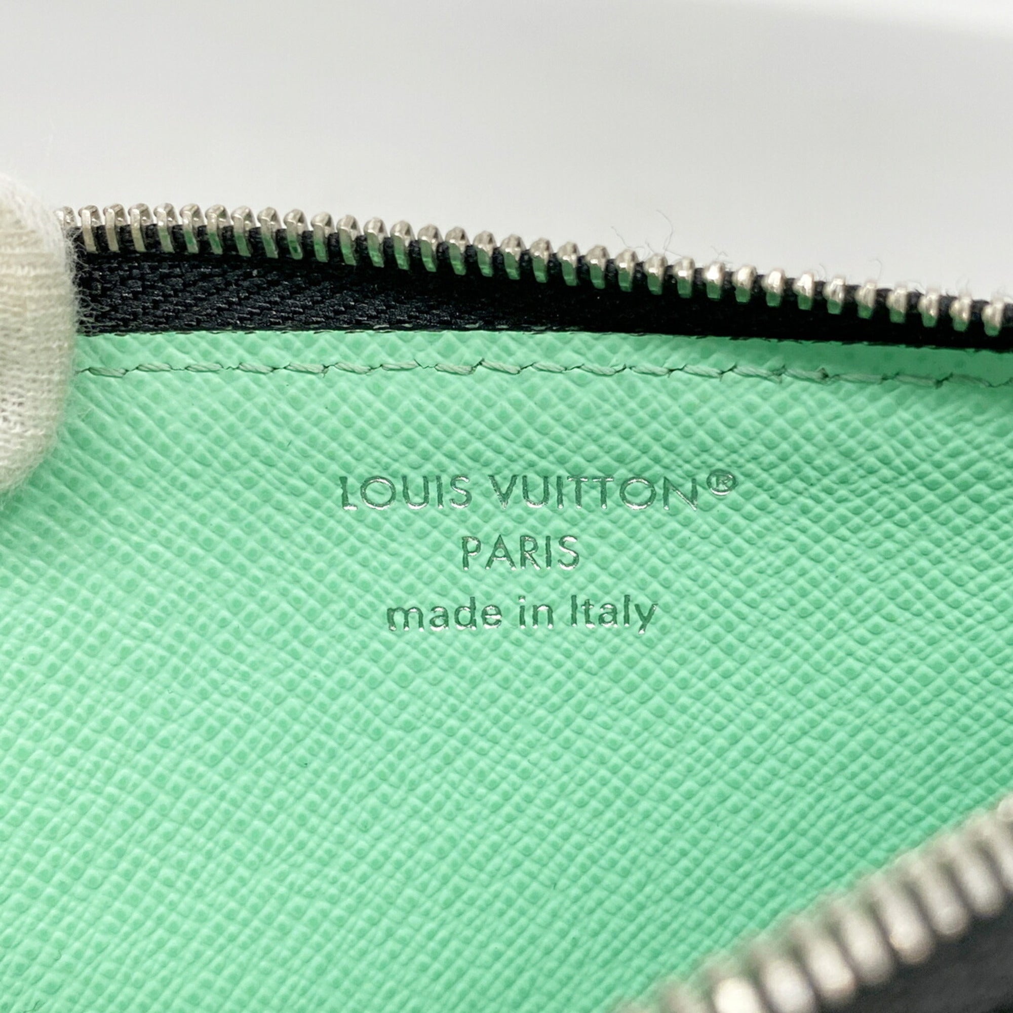 Louis Vuitton Green Coin Purse/Coin Case (Pre-Owned)