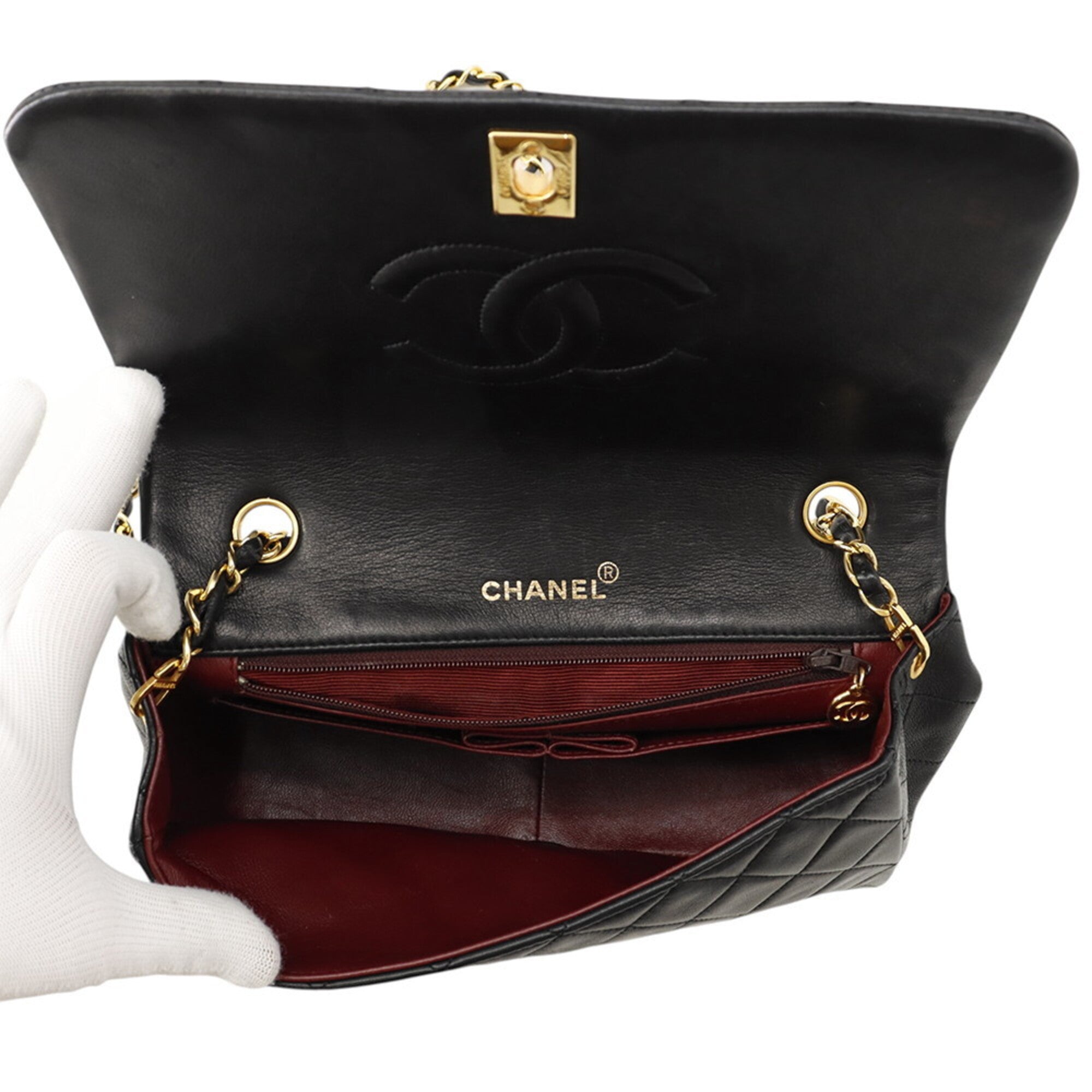Chanel Black Leather Handbag Shoulder Bag (Pre-Owned)