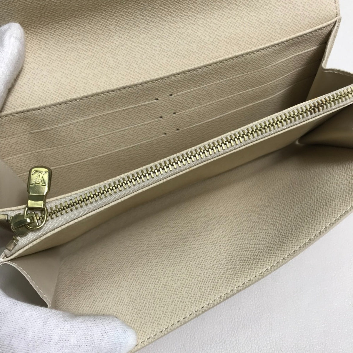 Louis Vuitton Damier Azur Damier Azur White Damier Azur Long Wallet (Bi-Fold) (Pre-Owned)