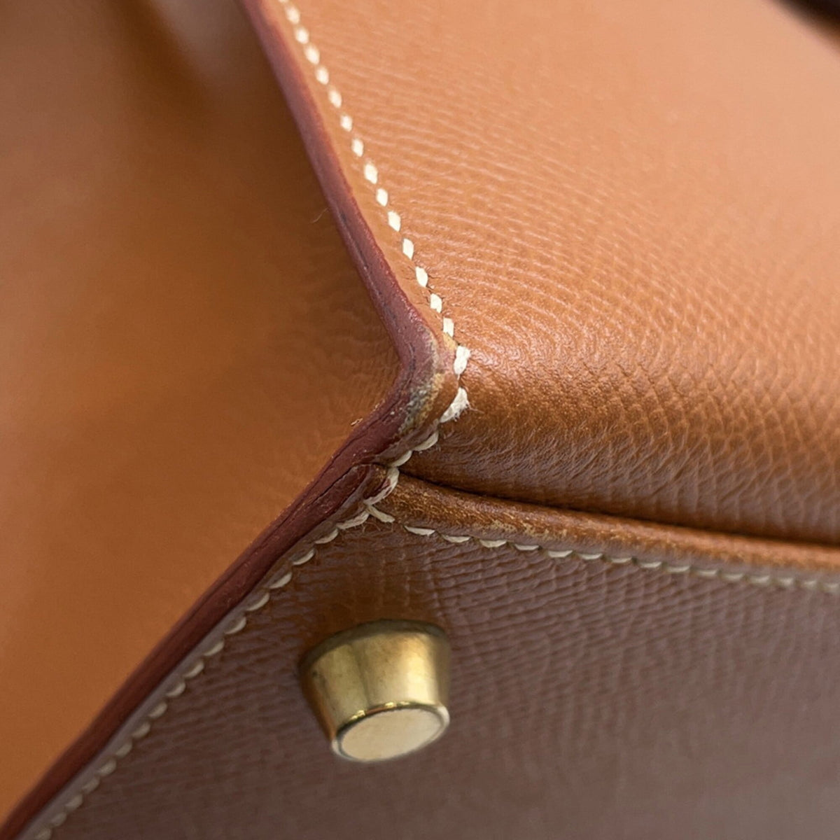 Hermes Gold Courchevel Leather Handbag (Pre-Owned)