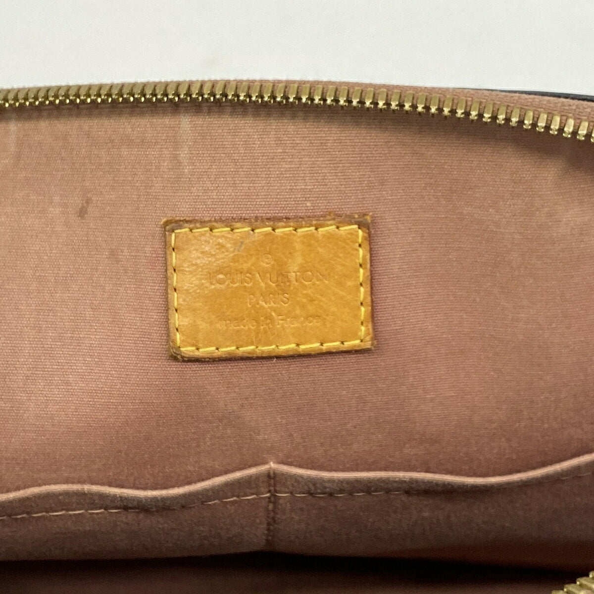 Louis Vuitton Rose Velours Handbag (Pre-Owned)